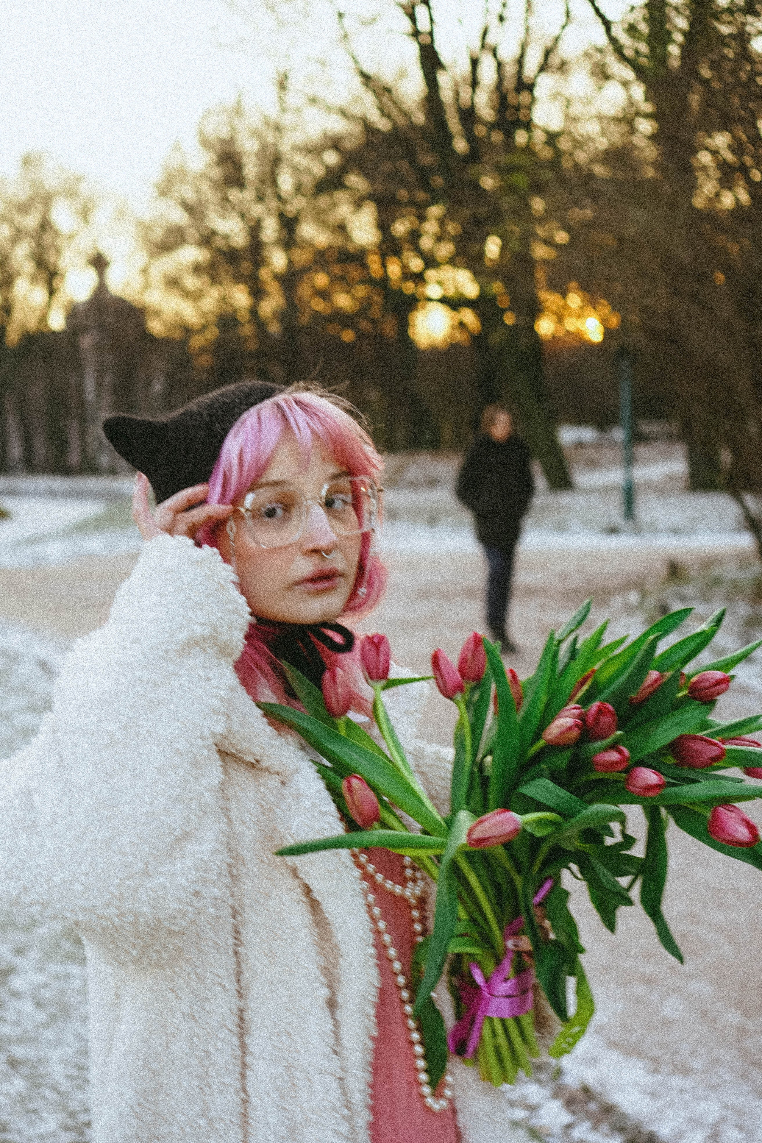 Прогулочная фотосессия с тюльпанами. Профессиональный фотограф, Санкт-Петербург — Виктория Богомолова