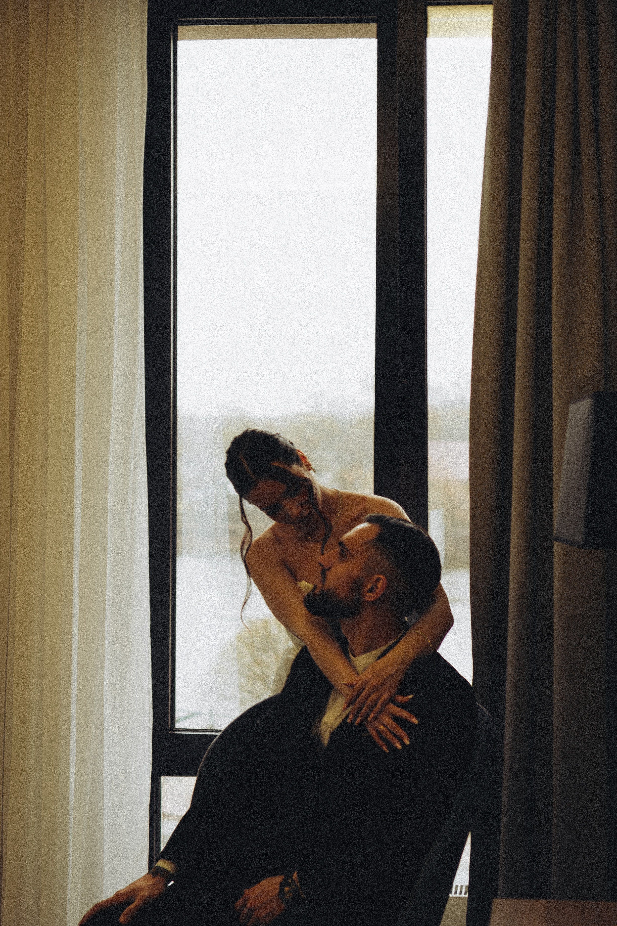 СВАДЕБНАЯ СЬЕМКА СБОРОВ ЖЕНИХА И НЕВЕСТЫ В ОТЕЛЕ И ТАКЖЕ ФОТОСЕССИИЯ В ОТЕЛЕЕ МЕГАПОЛИС БРЯНСК. Профессиональный фотограф, Санкт-Петербург — Виктория Богомолова