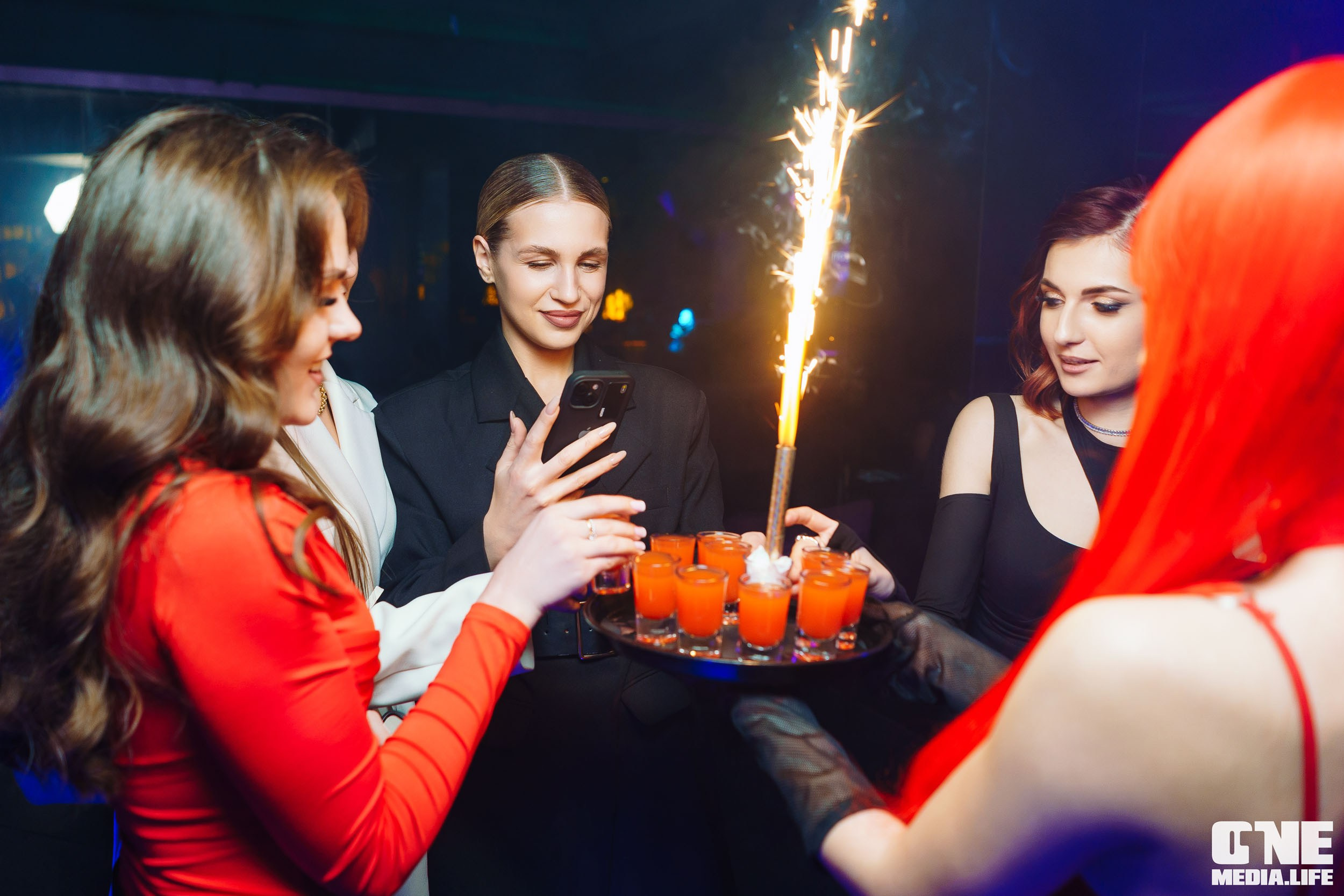 Фоторепортаж из караоке-клуба Эйфория. One Media Life: фоторепортажи, фотоотчеты с мероприятий и заведений