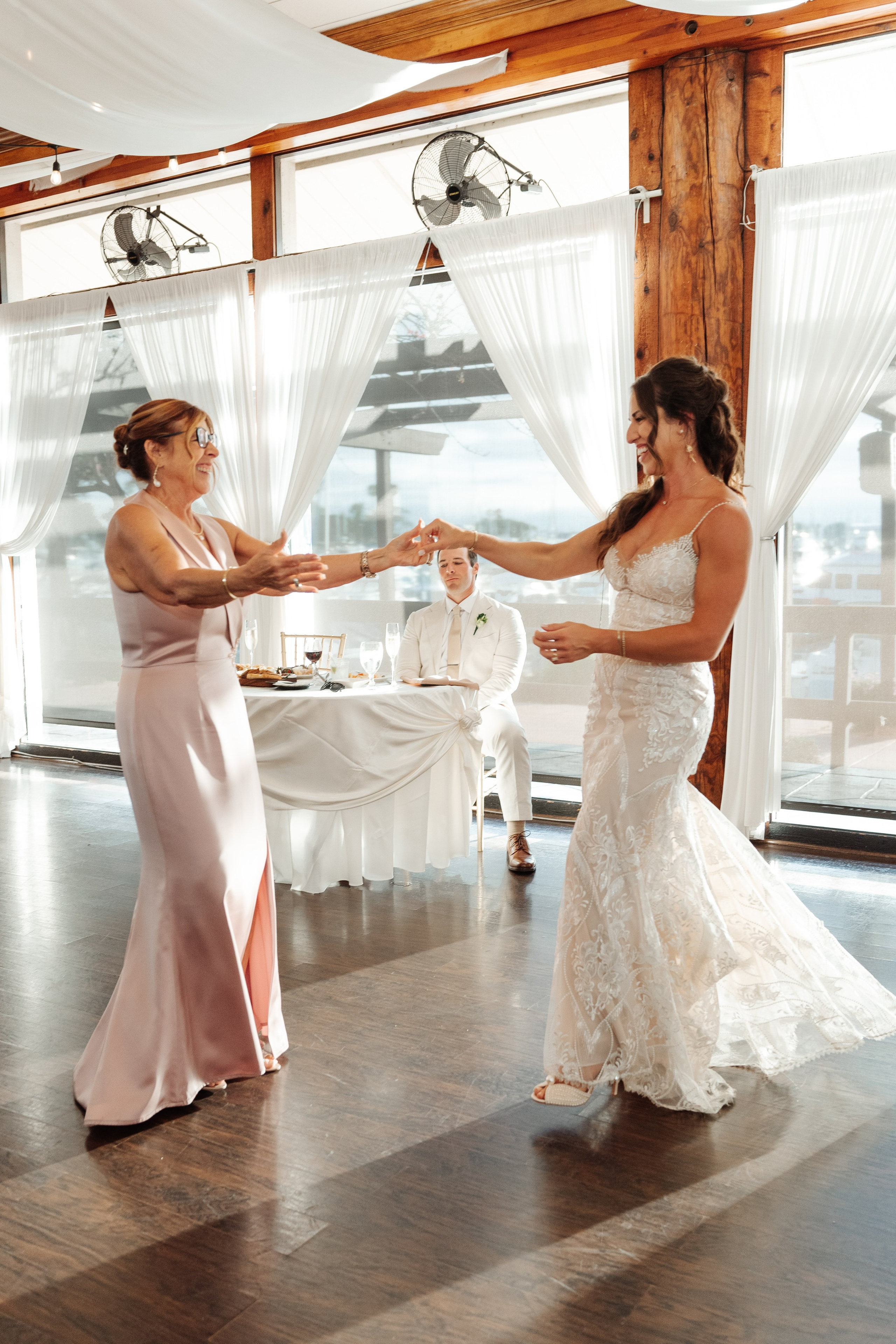 2025-08-16_BryanAmber. Ретушер Зенькевич Света