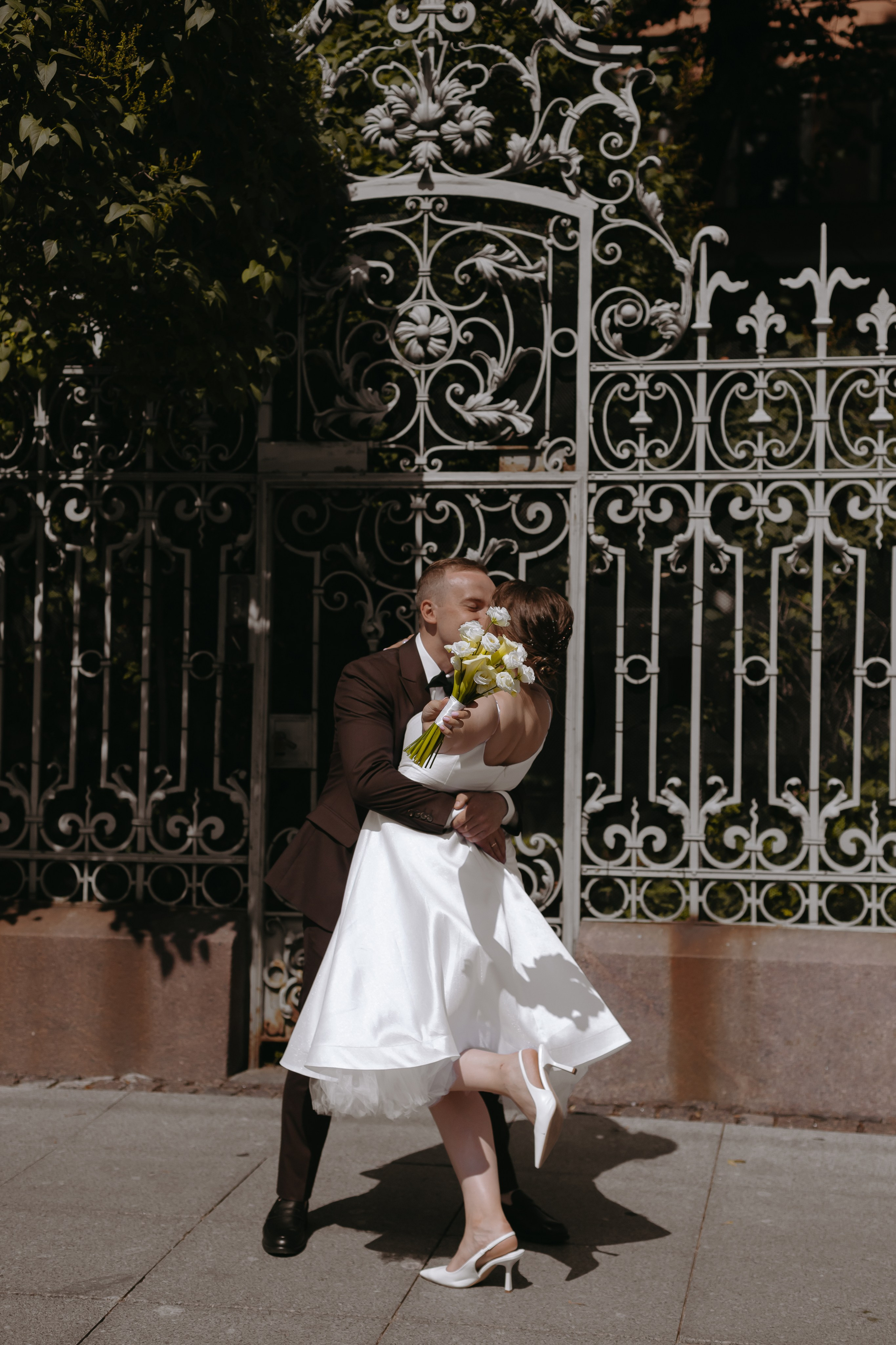 Я принёс тебе весну. Свадебный и семейный фотограф Арина Кулёва