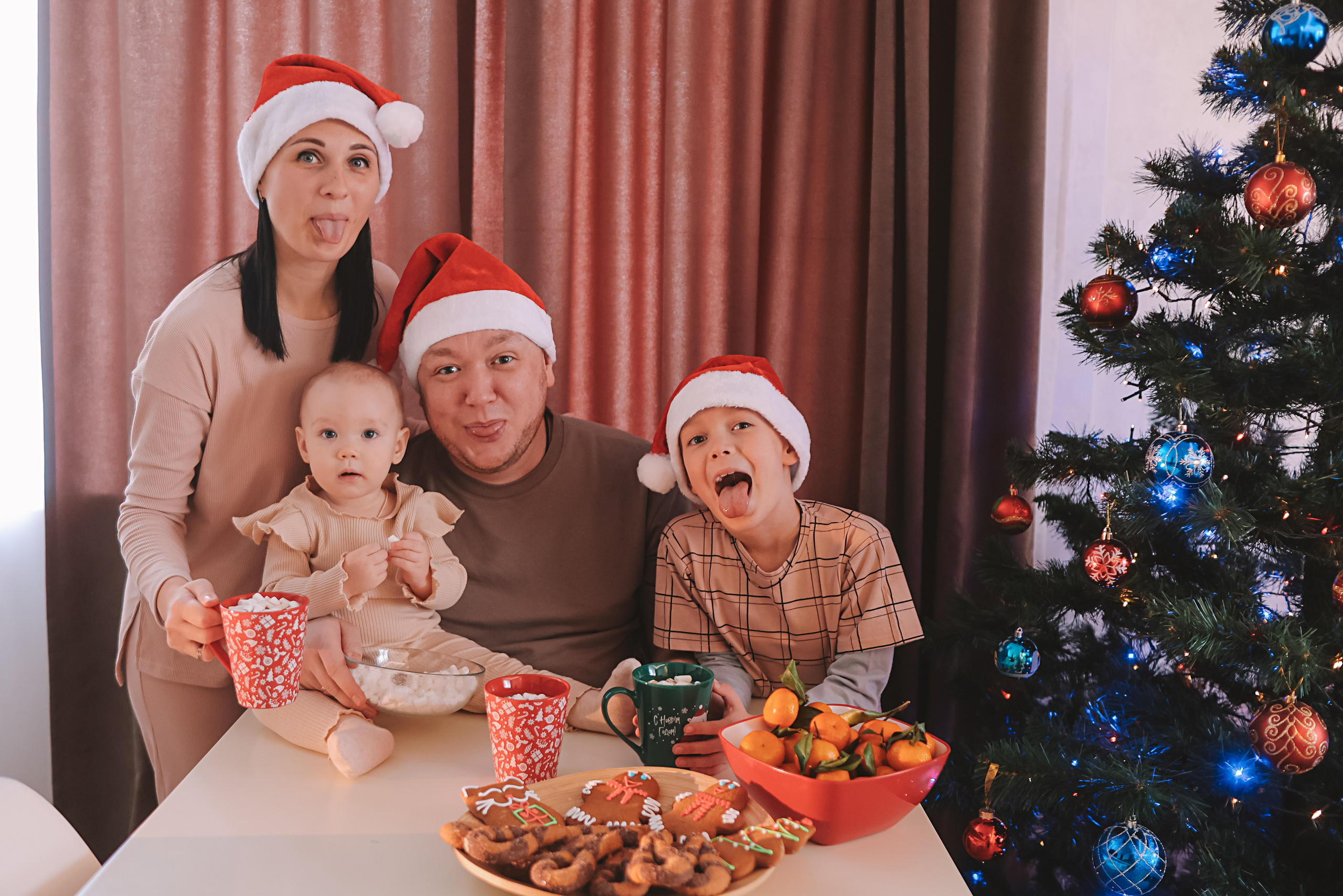 Дома. Семейный фотограф Тюмень, фотограф на роды Салмина Мария