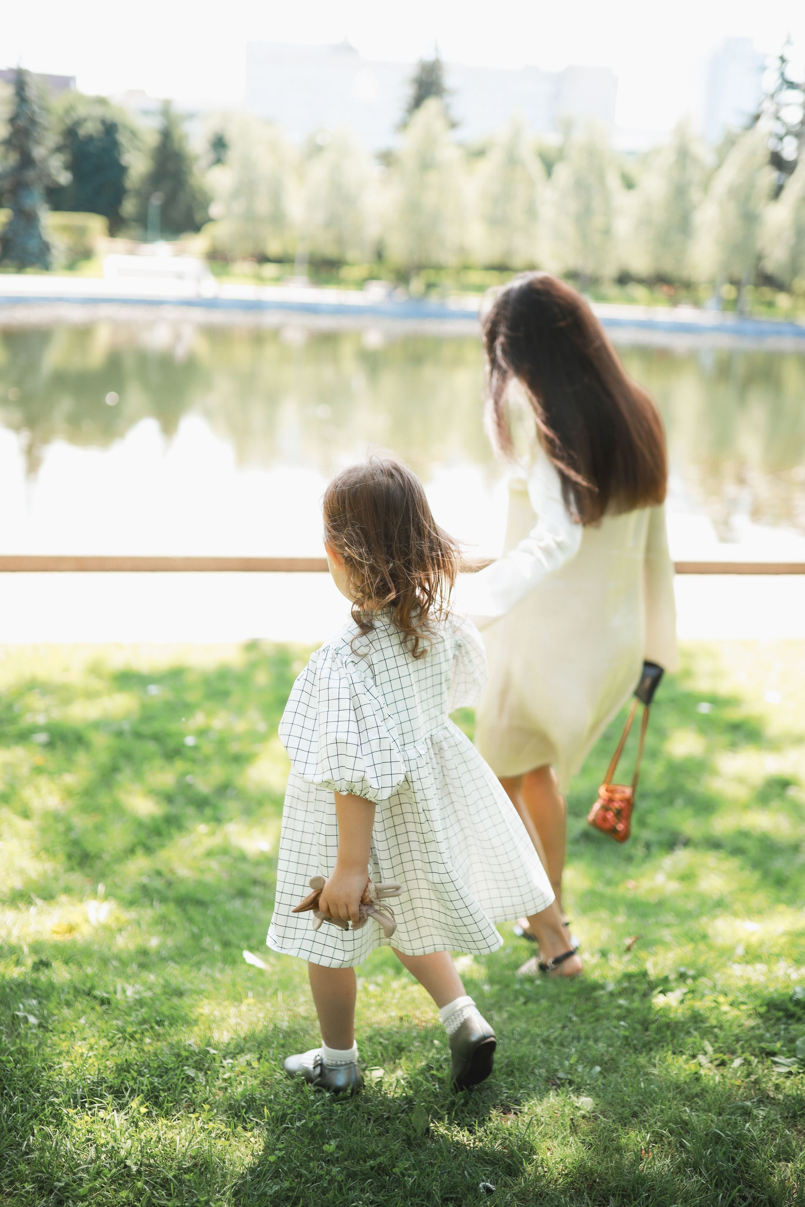 Айза и Дана. Детский и семейный фотограф Москва Виктория Самоховец