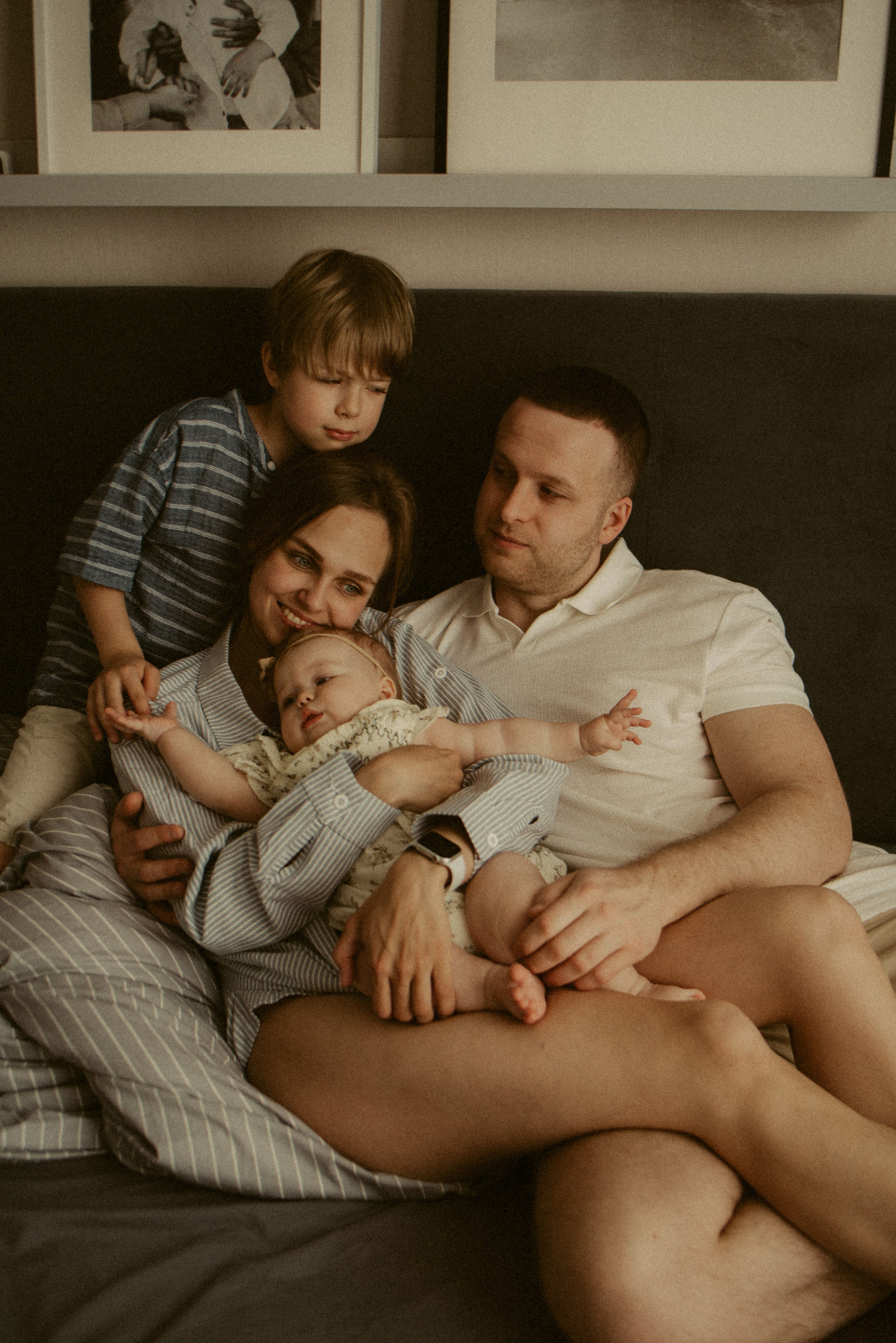 Семейная фотосессия дома. Семейный фотограф в Краснодаре