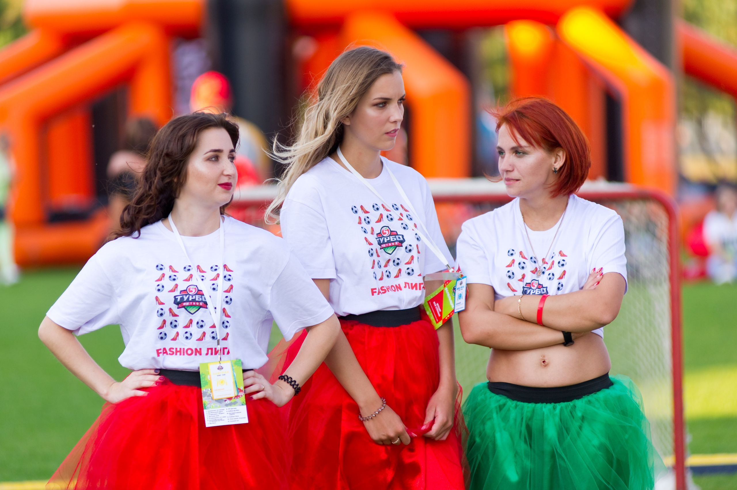 Турбофутбол (корпоративное соревнование «Пятерочки»). Репортажный фотограф и видеограф Слава Думчев. Тимбилдинги, отчетники, корпоративы