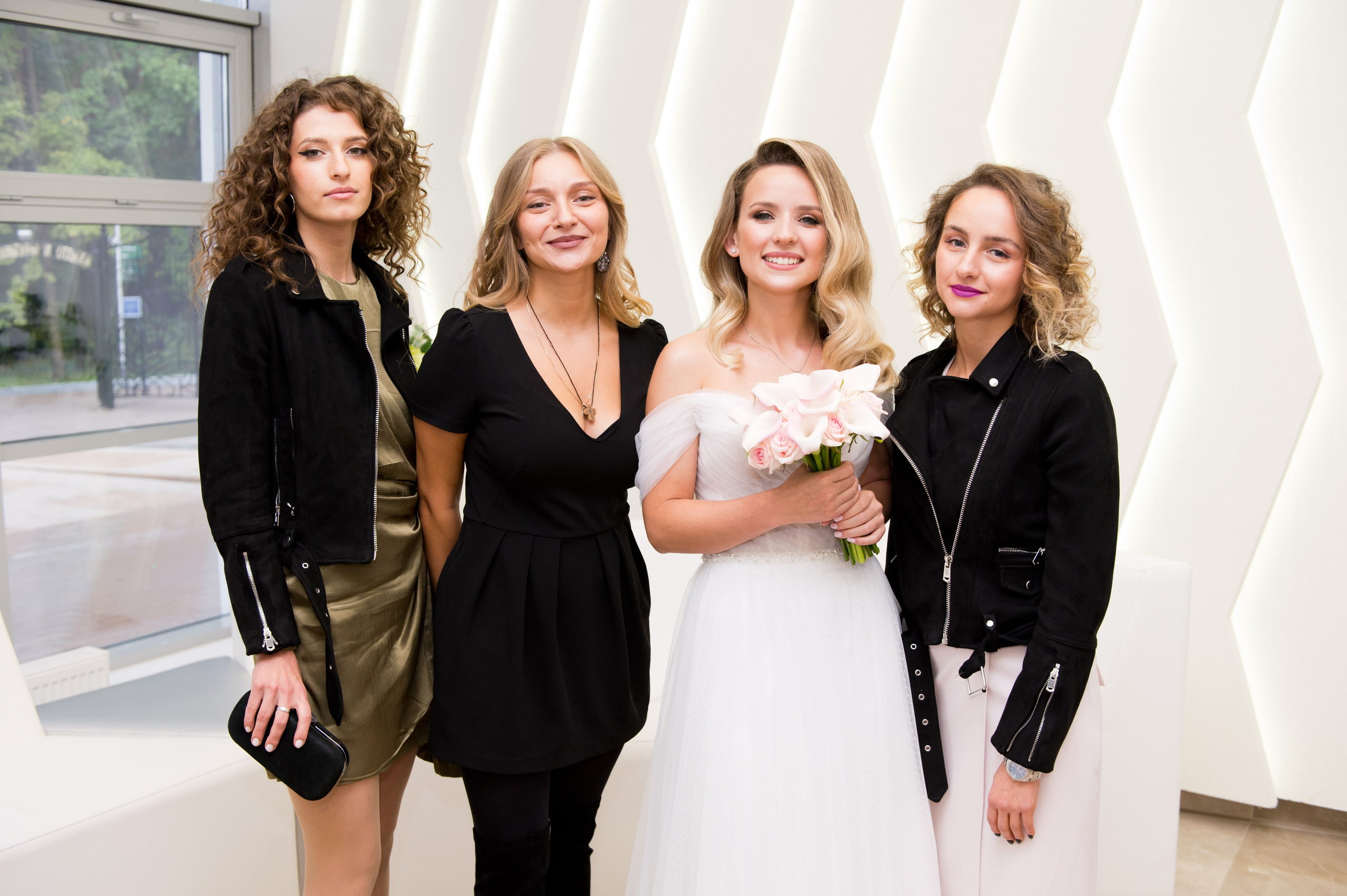 Свадьба Олега и Ани. Репортажный фотограф и видеограф Слава Думчев. Тимбилдинги, отчетники, корпоративы