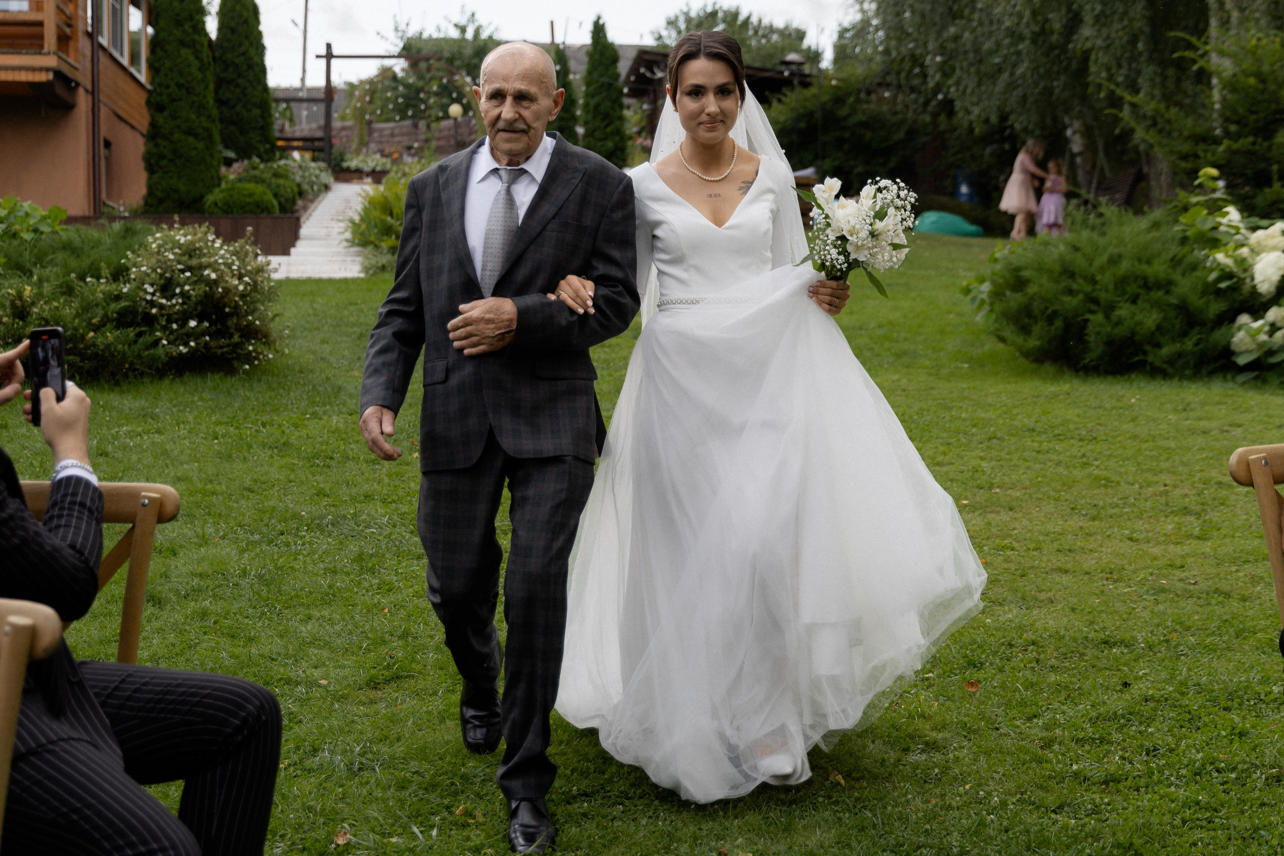 Свадебная фотосессия в агроусадьбе Лабодянка в Минске. Свадебный фотограф в Минске/Беларуси Сергей Спиридонов