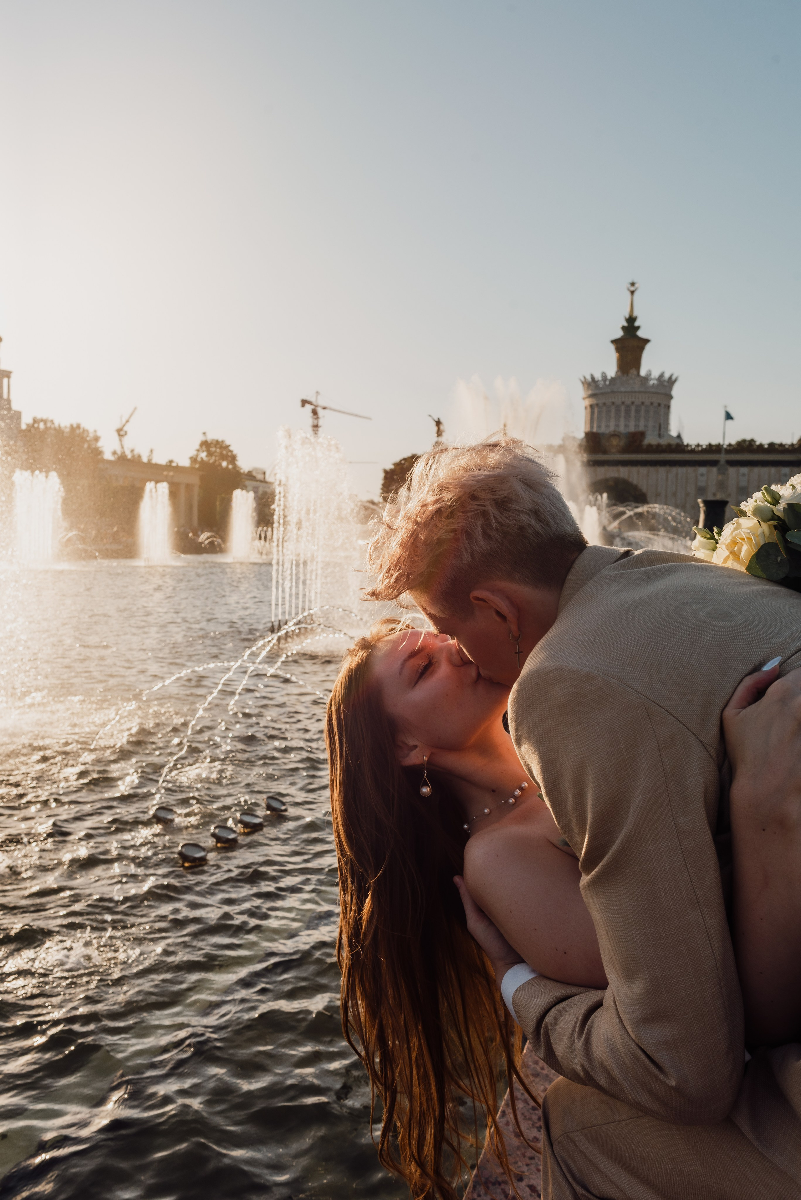 ВДНХ | Вероника & Стёпа. Свадебный фотограф в Москве Анна Сдобнова