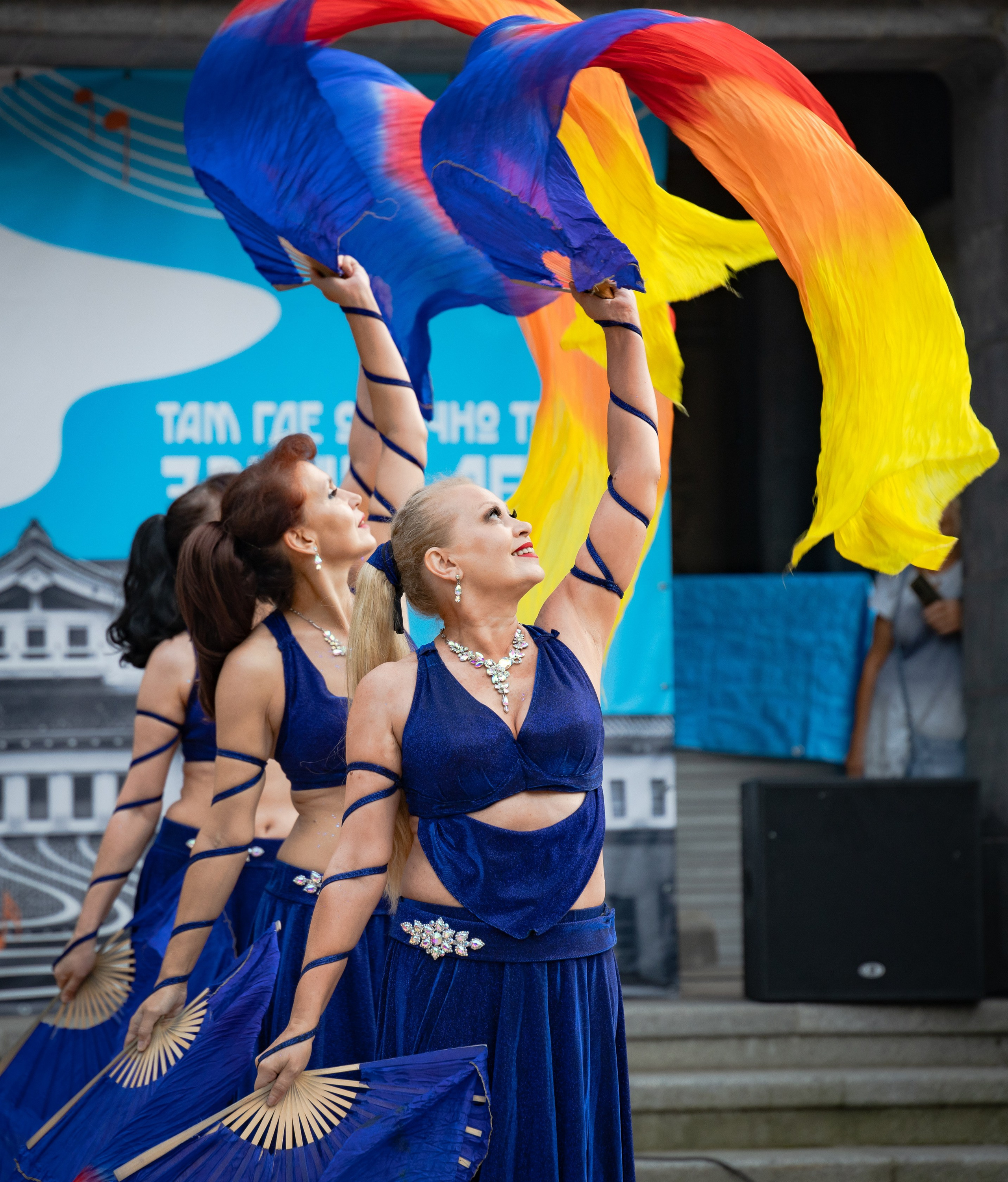 Сборник (фестивали, праздники, общ.мероприятия). Фотограф. г. Южно-Сахалинск. Олег Толстов