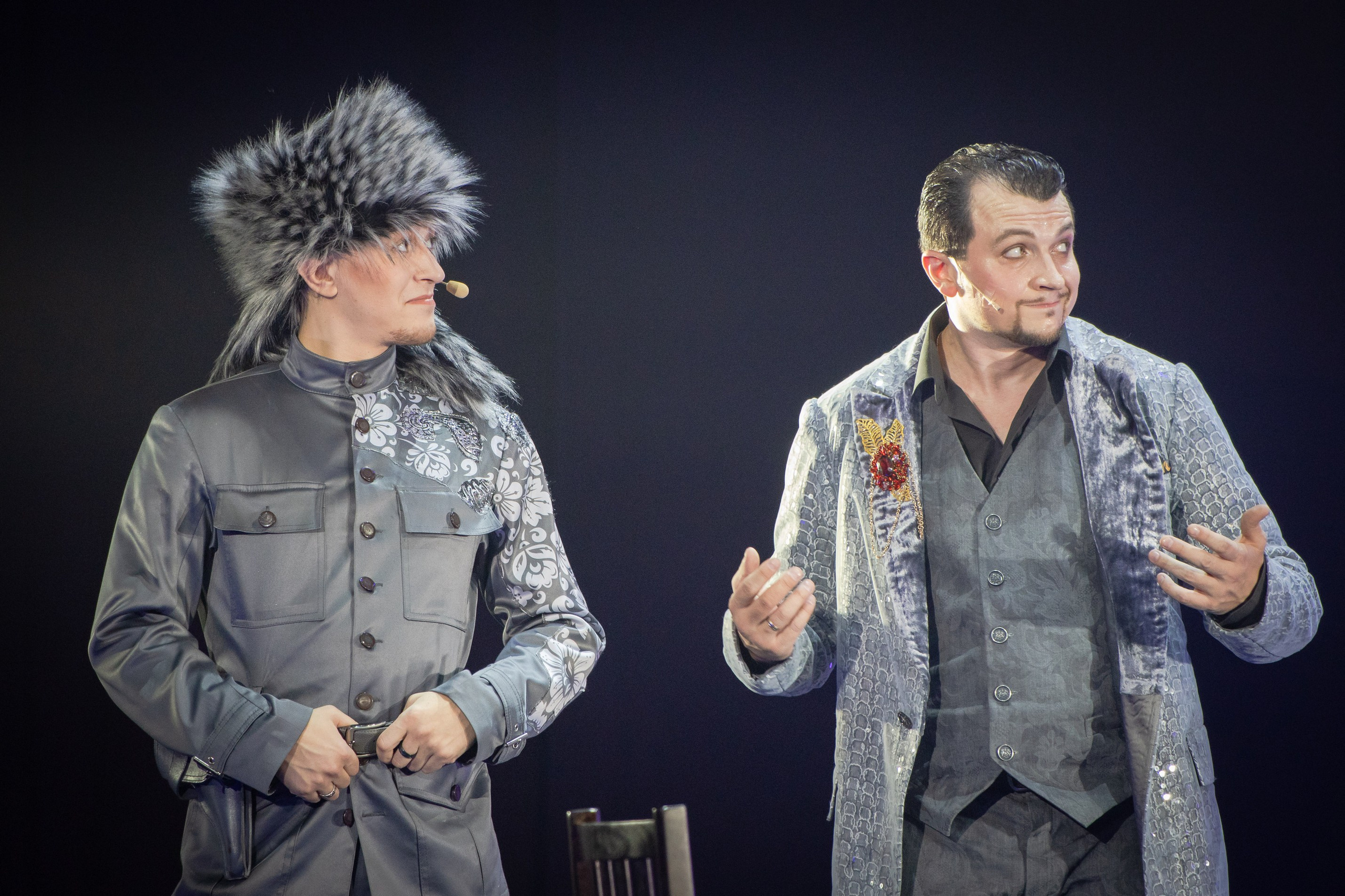 Летучая Мышь, _Чехов Центр. Фотограф. г. Южно-Сахалинск. Олег Толстов