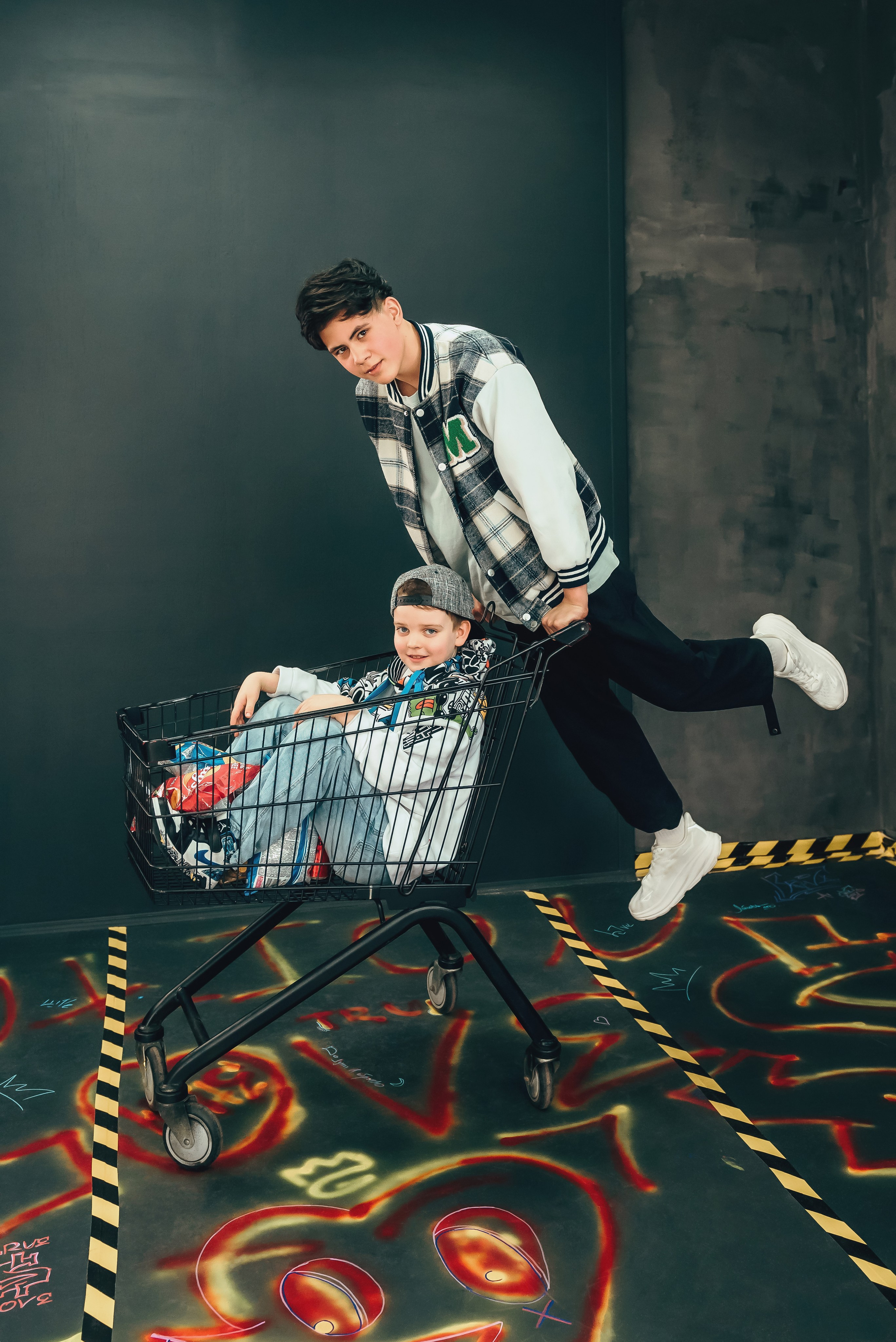 Семейная и детская фотосессия в студии. Семейный фотограф в Братске Маклакова Татьяна