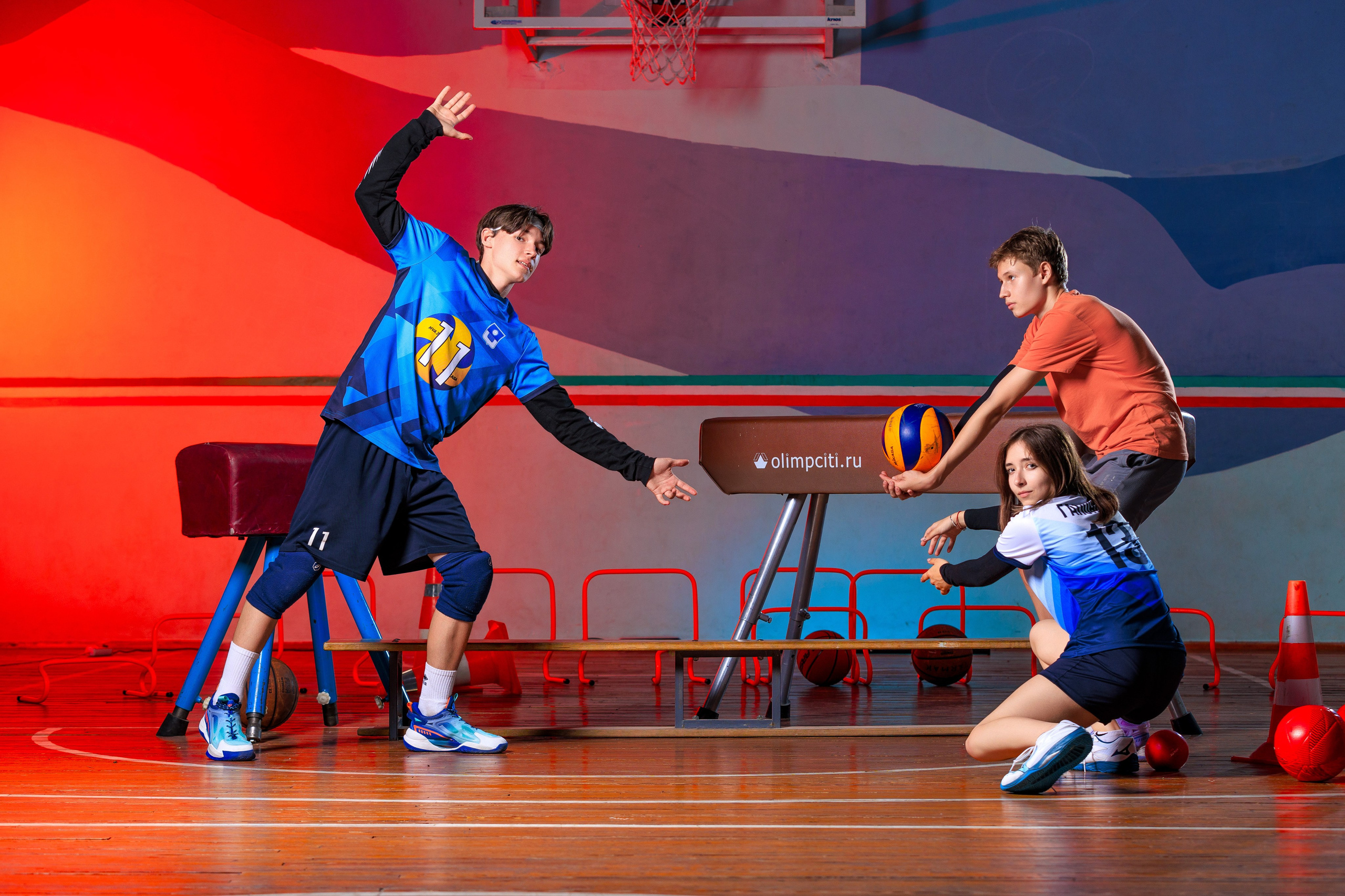 Смотреть фотки в спортзале. Выпускные альбомы Геленджик, Новороссийск, Краснодар, Туапсе