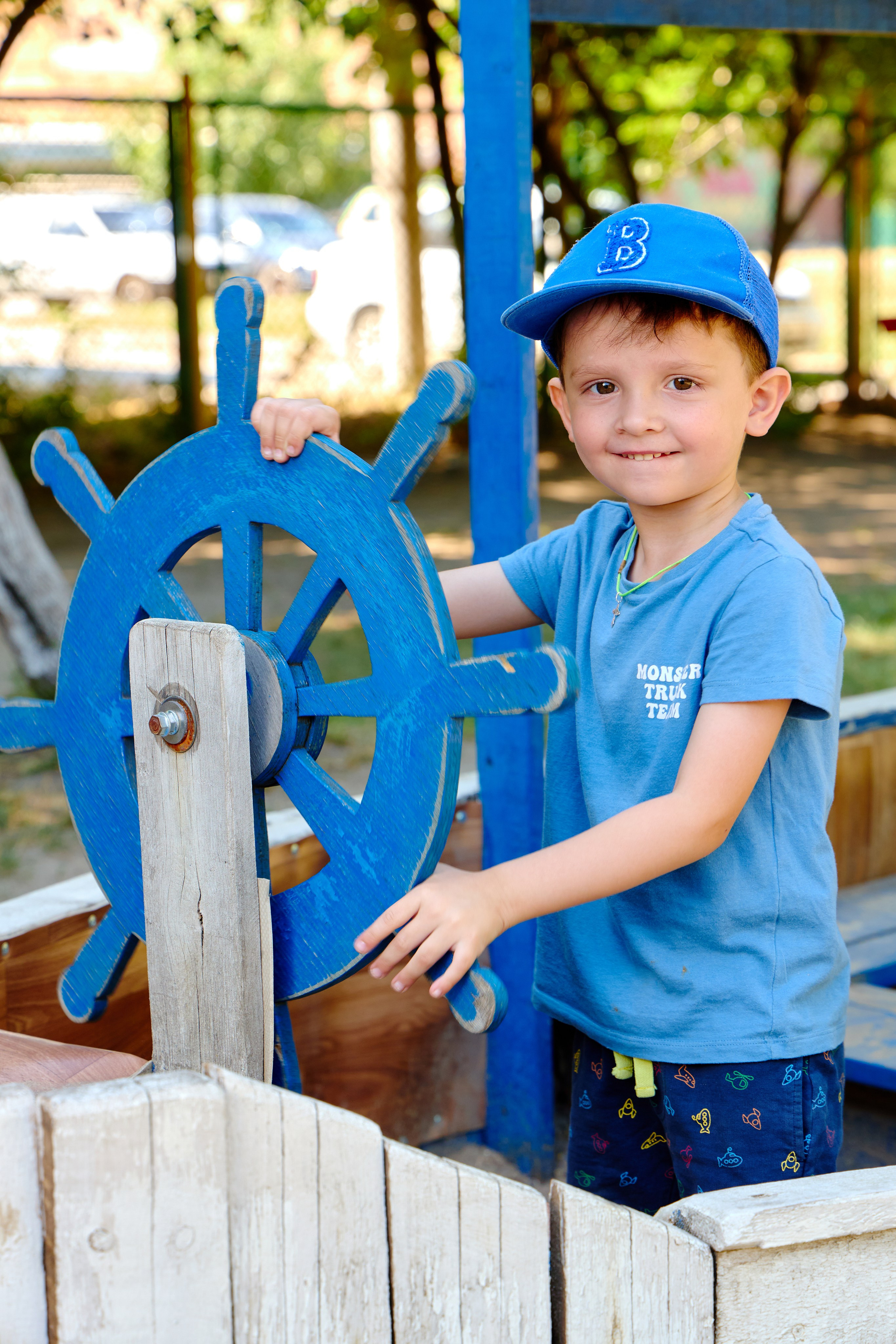 Пример летней съёмки в детском саду № 92 младшая группа Ромашки. Фотограф Выпускные альбомы Таганрог Сергей Коробченко