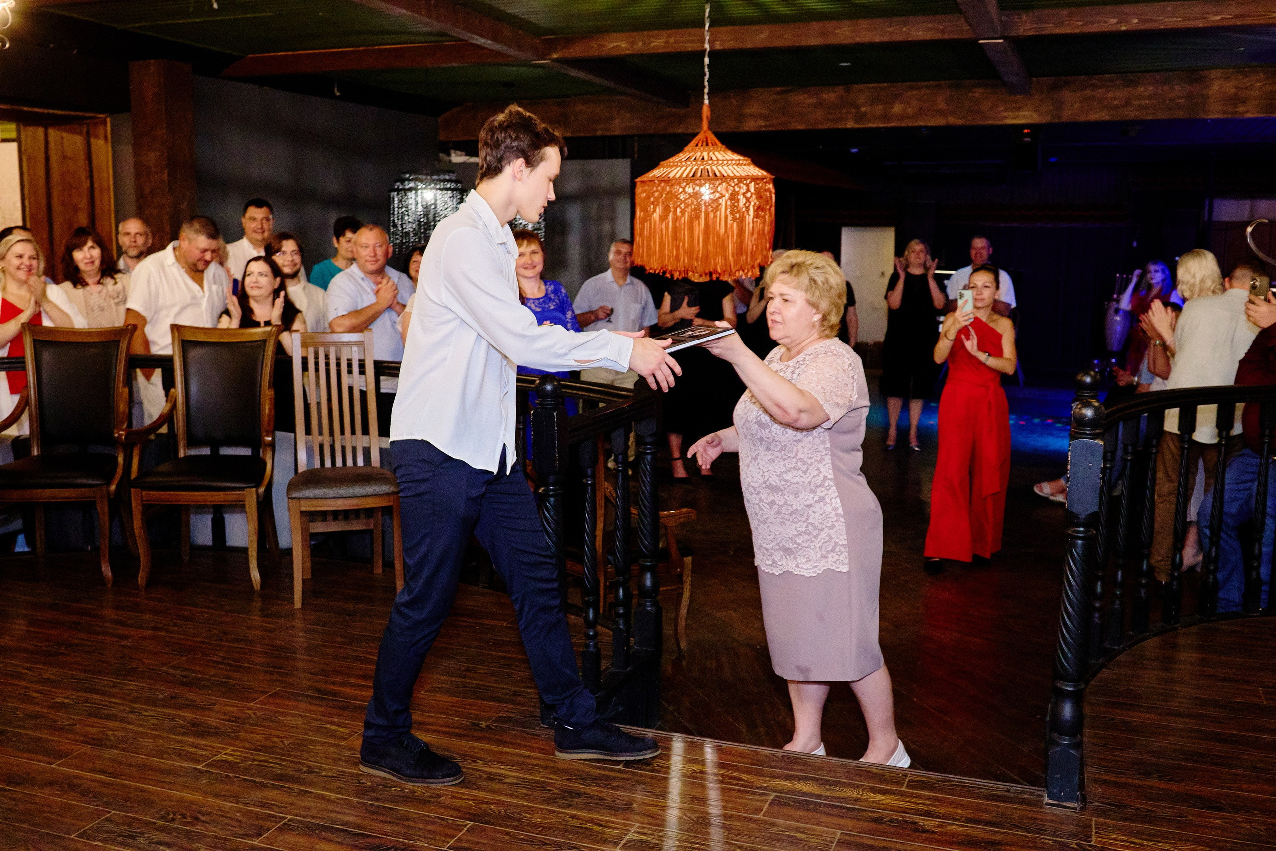 Выпускной 35 Сош. Фотограф Выпускные альбомы Таганрог Сергей Коробченко