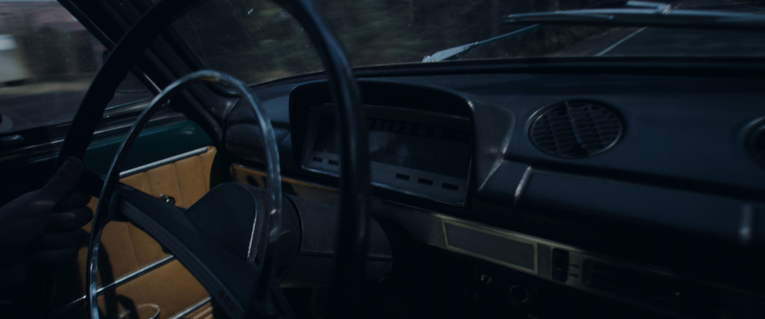 «ЗВЕРЬ» — short film. DANILA KOMKIN — Colorist