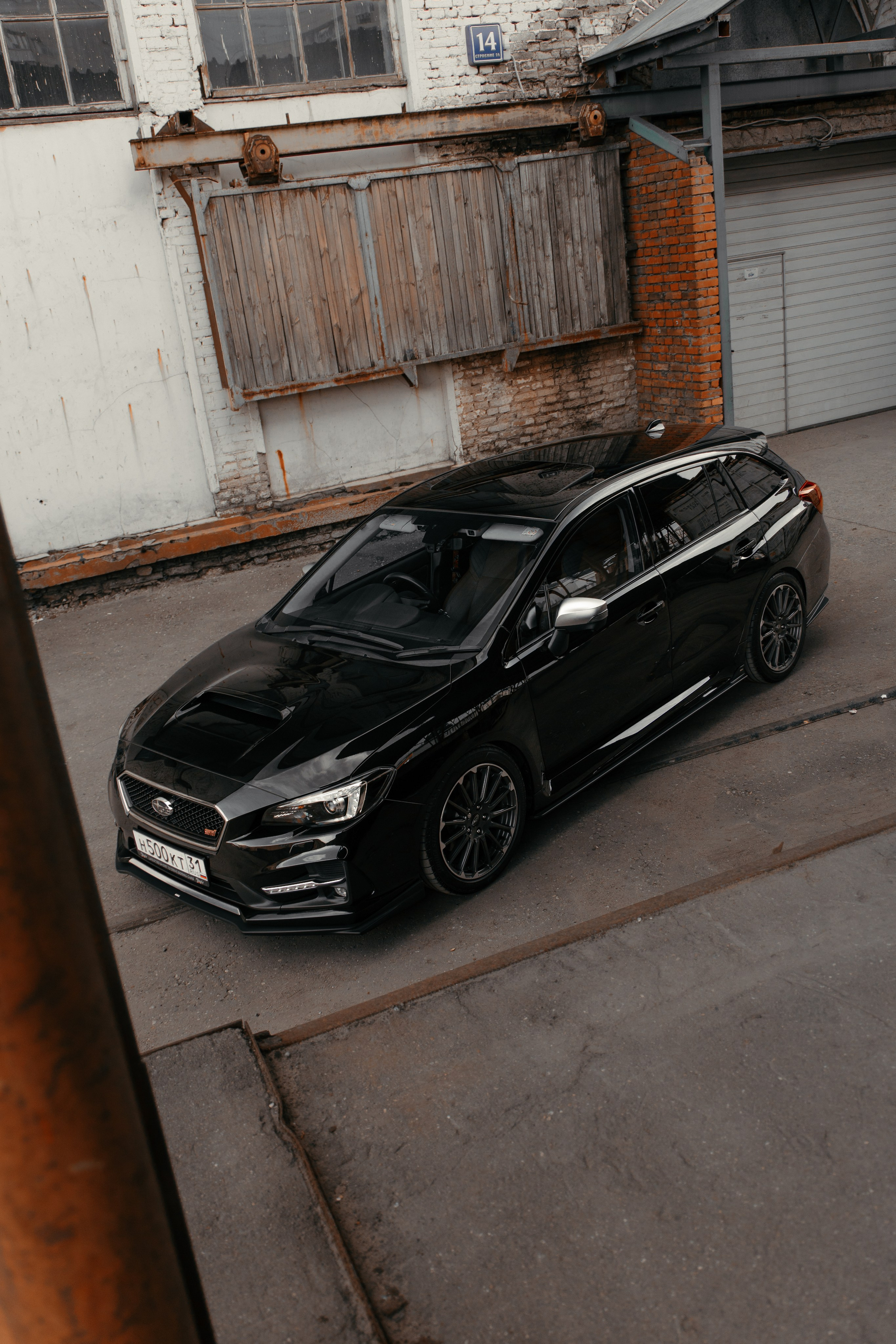 Subaru levorg. DeLorein
