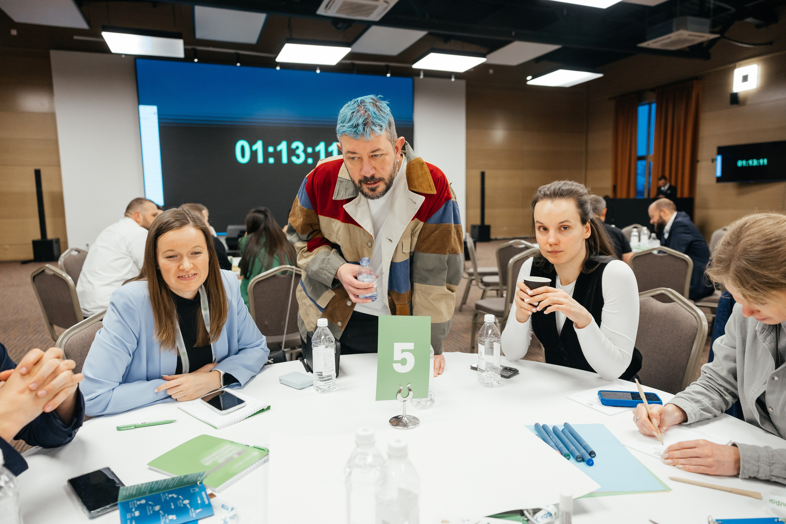 Снимал репортаж для «Газпром нефть», Газстройпром, Росатом, ОЗОН, Мегафон, ВТБ, Т-Банк, Unilever, Материа Медика Холдинг. Фотограф Serg-Epic — Сергей Клепиков