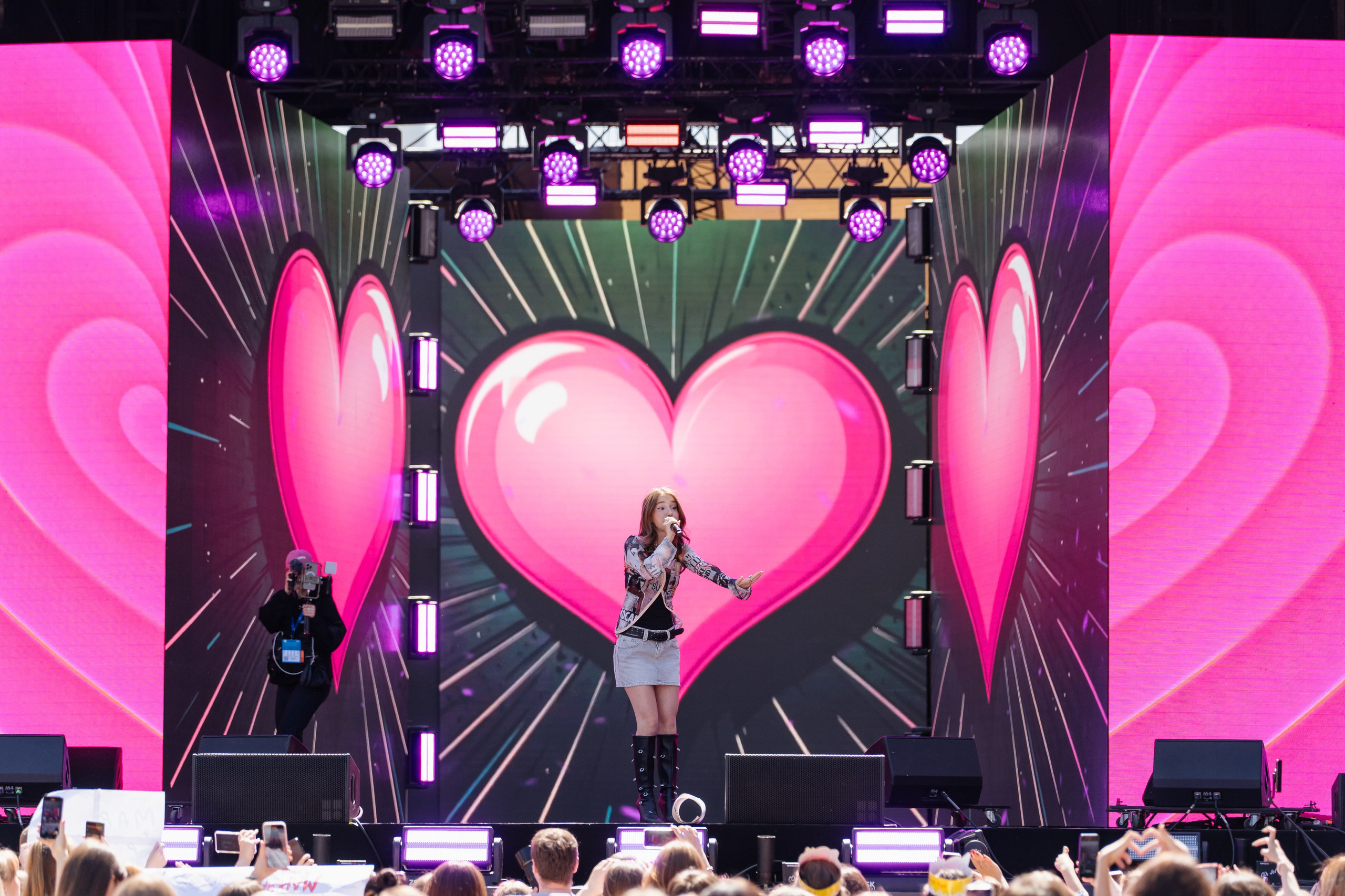 VK FEST Инфлюенсеры. Андрей Сухинин репортажный свадебный фотограф Санкт-Петербург