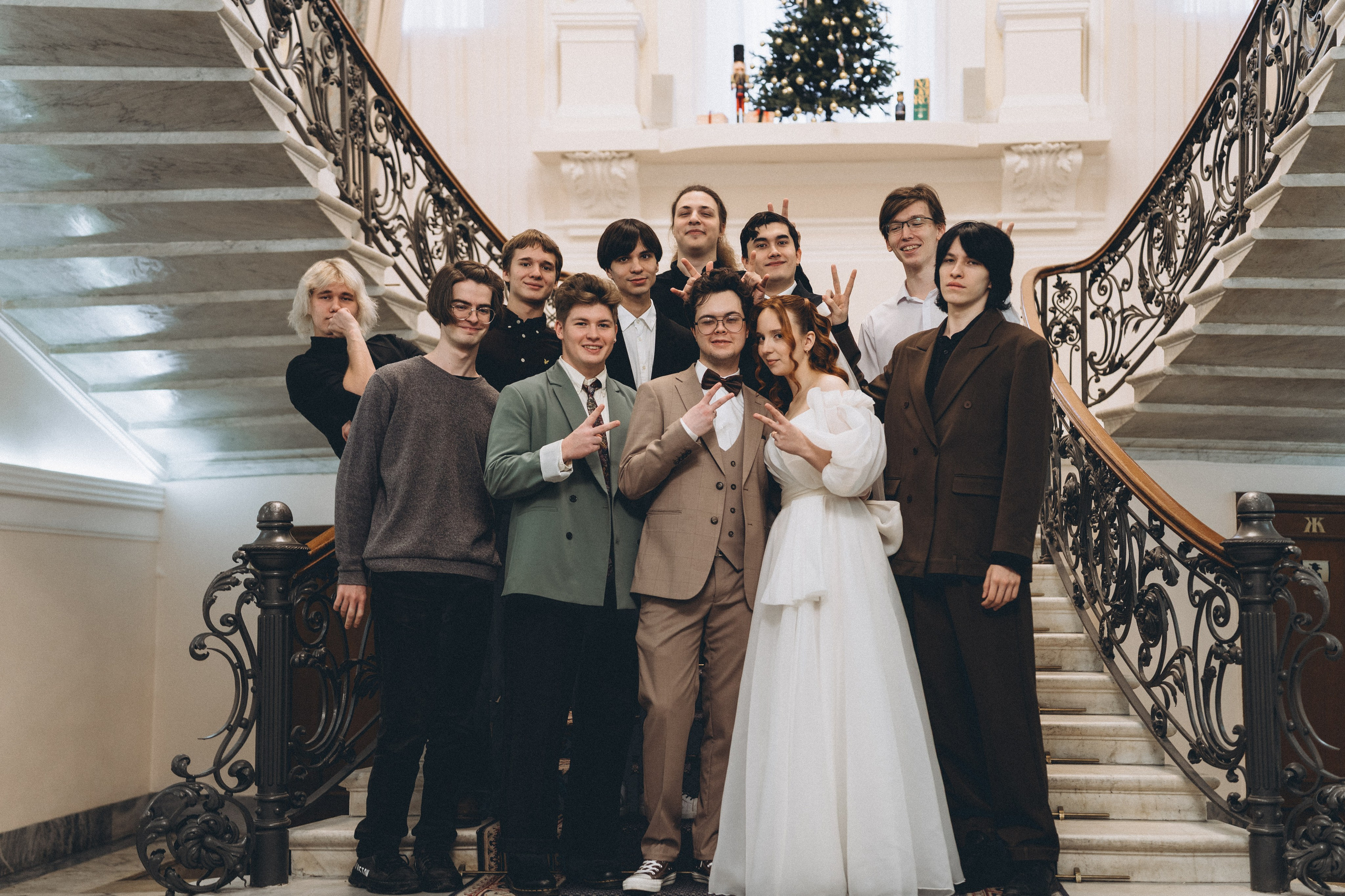 СВАДЕБНАЯ СЬЕМКА ВО ВТОРОМ ДВОРЦЕ С ГОСТЯМИ И ПРОГУЛКА В ТАВРИЧЕСКОМ САДУ. Профессиональный фотограф, Санкт-Петербург — Виктория Богомолова