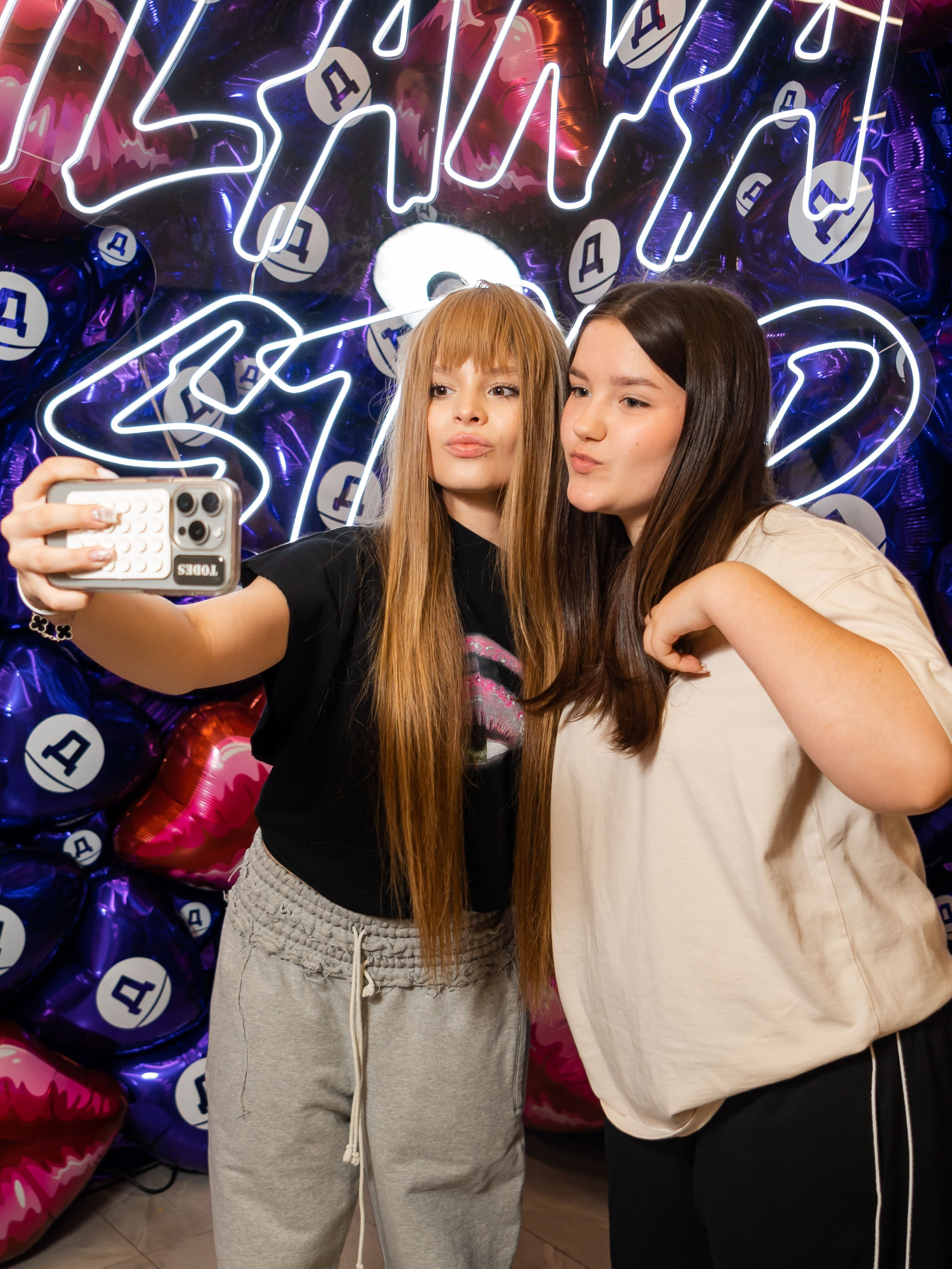 Дикси — Автограф сесия Милана Star. Фотограф Москва