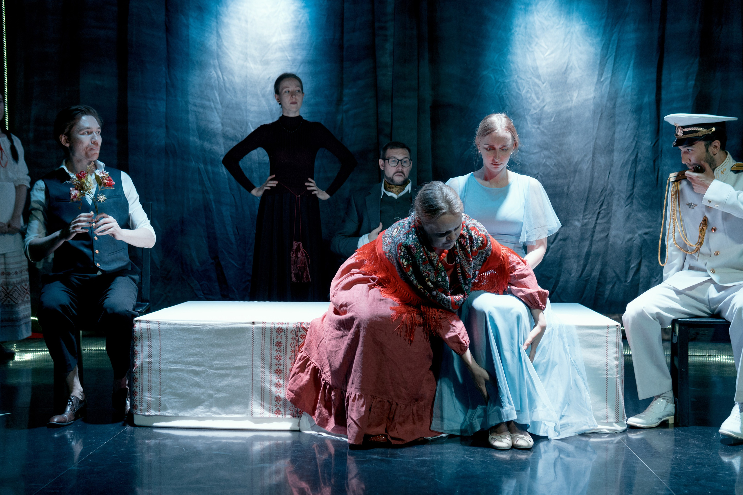 Спектакль «Женитьба». Репортажный и портретный фотограф Андрей Гаровский