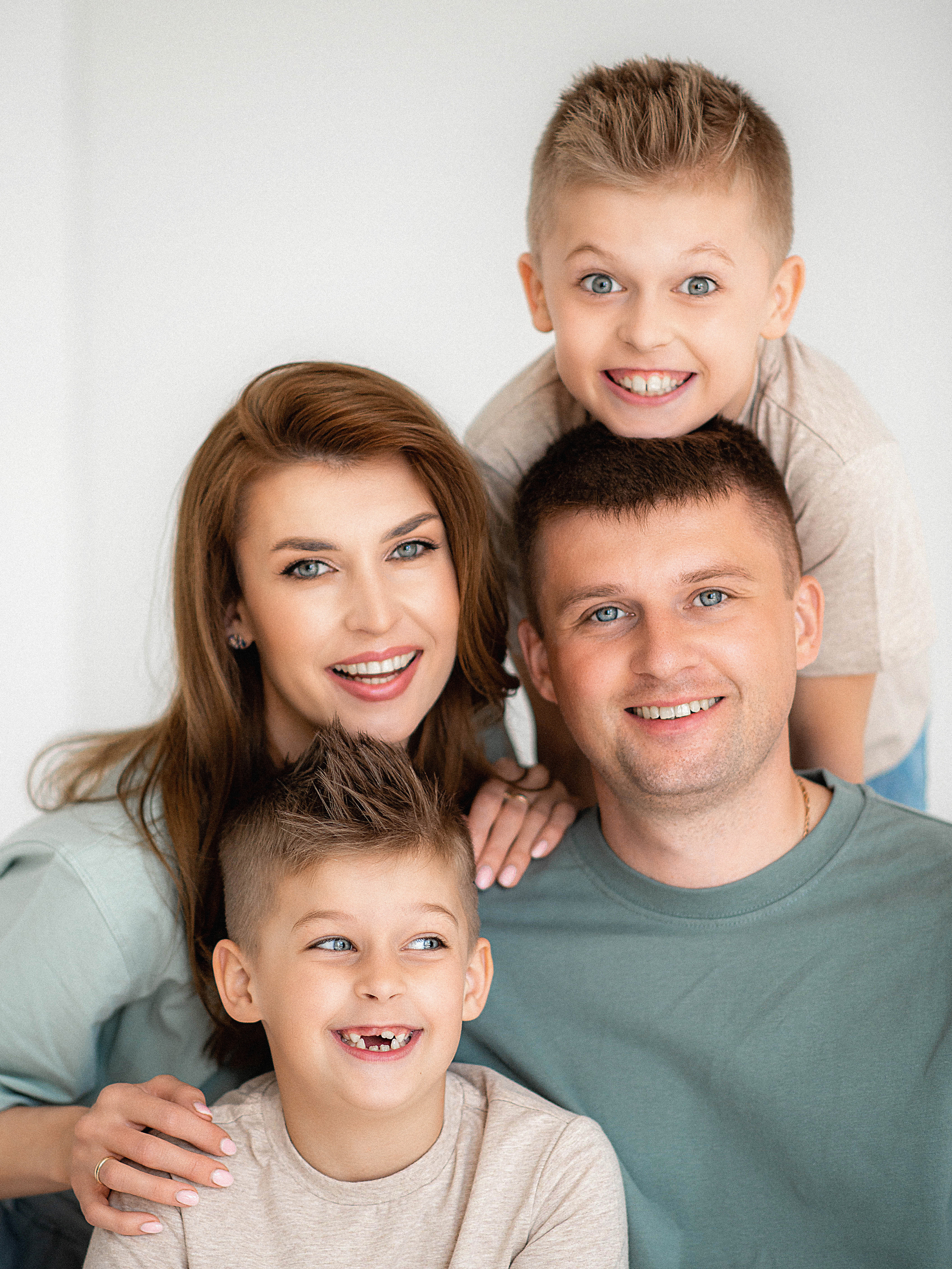 Студийные съемки. Семейный и детский фотограф в Подольске и Москве