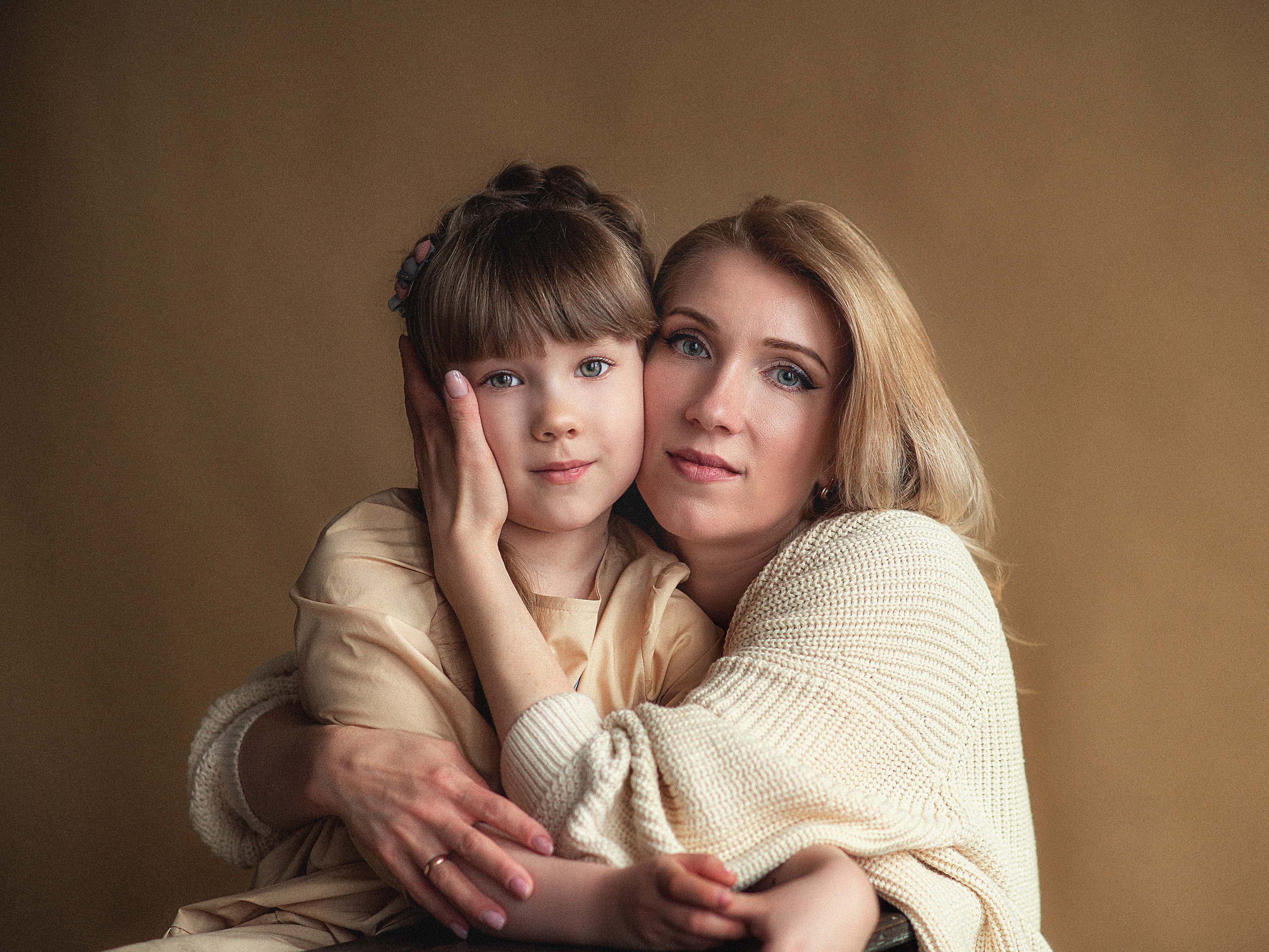 Студийные съемки. Семейный и детский фотограф в Подольске и Москве