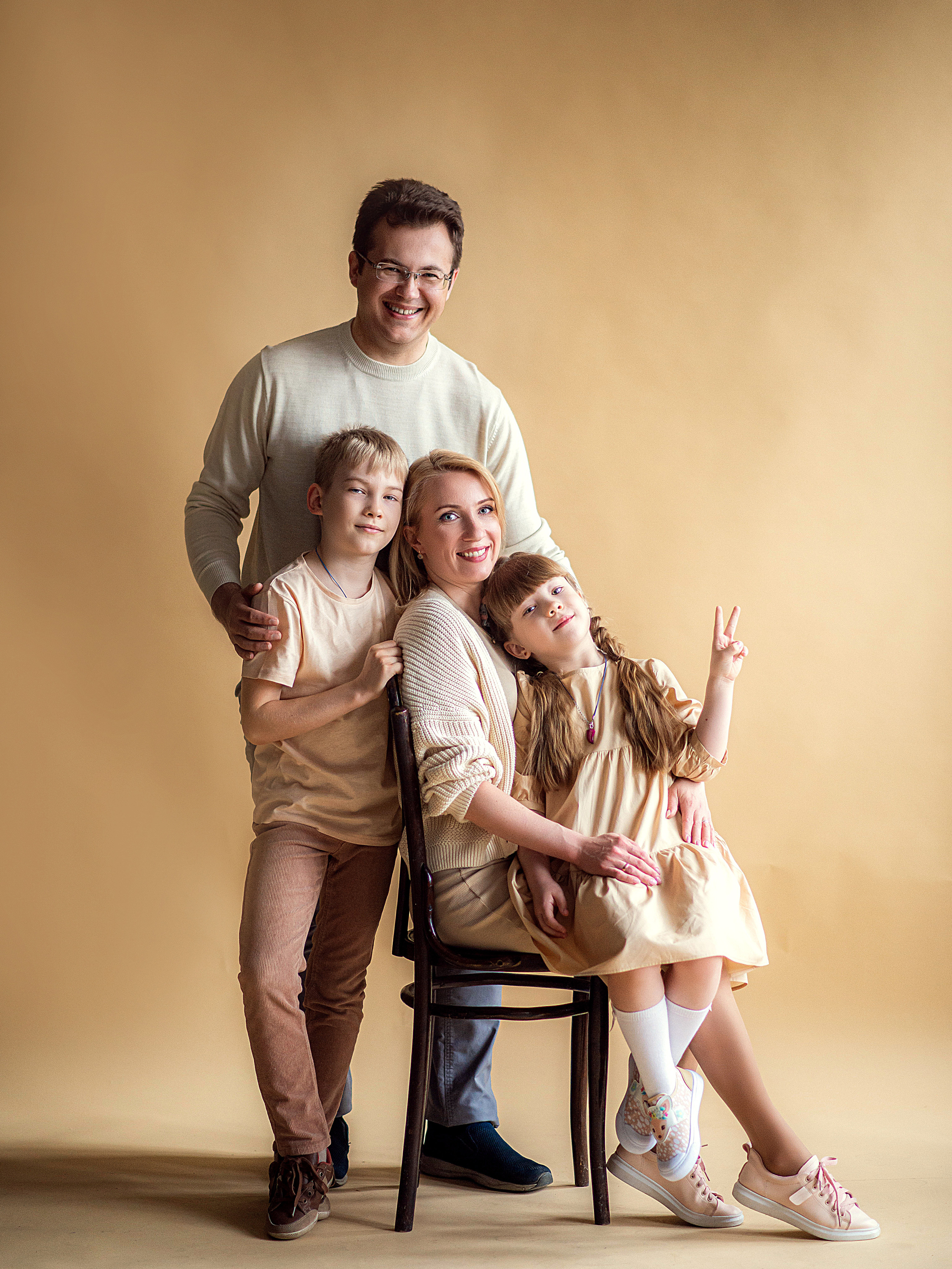 Студийные съемки. Семейный и детский фотограф в Подольске и Москве