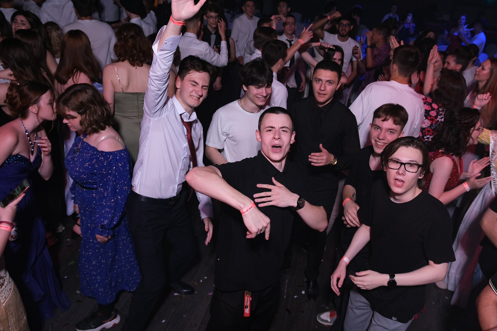 Выпускной альбом. Фото и видеосъемка