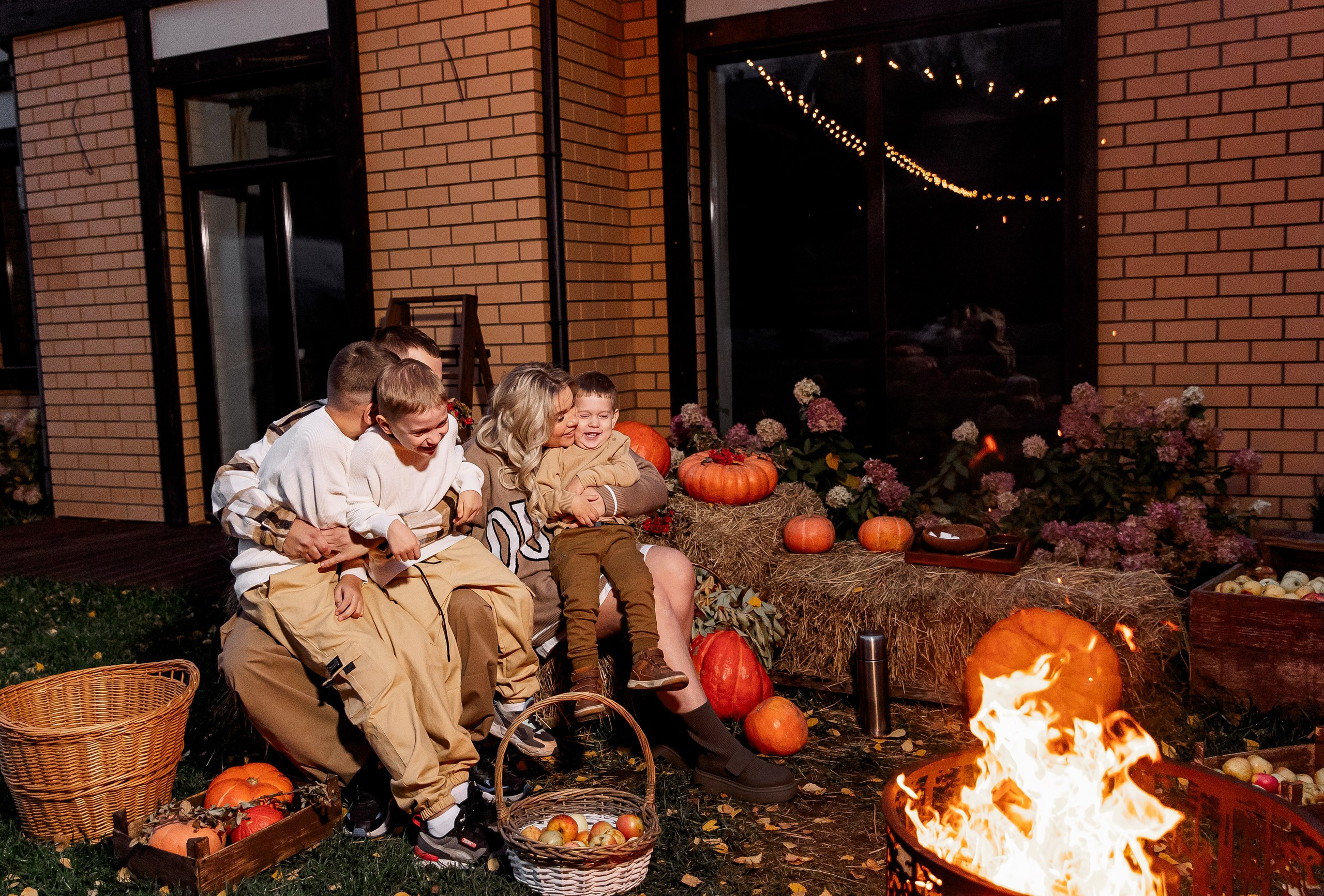Эдуард и Дарья с сыновьями. Свадебный и семейный фотограф в Челябинске Юлия Ишимова