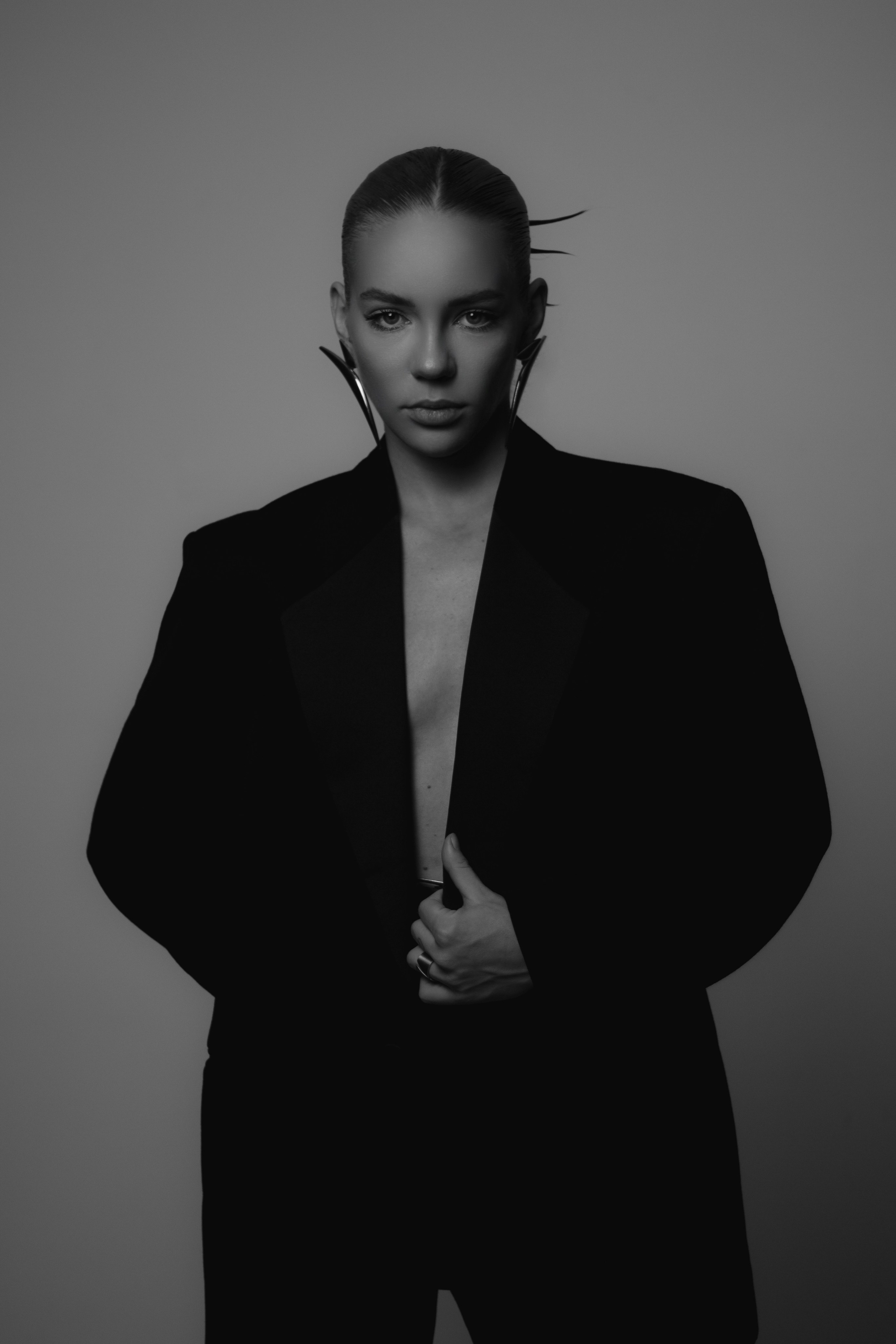 Портретная съемка — Яника. Портретный фотограф в Орле. Готовые фото за 3 дня! Помощь в позировании. Советы по организации