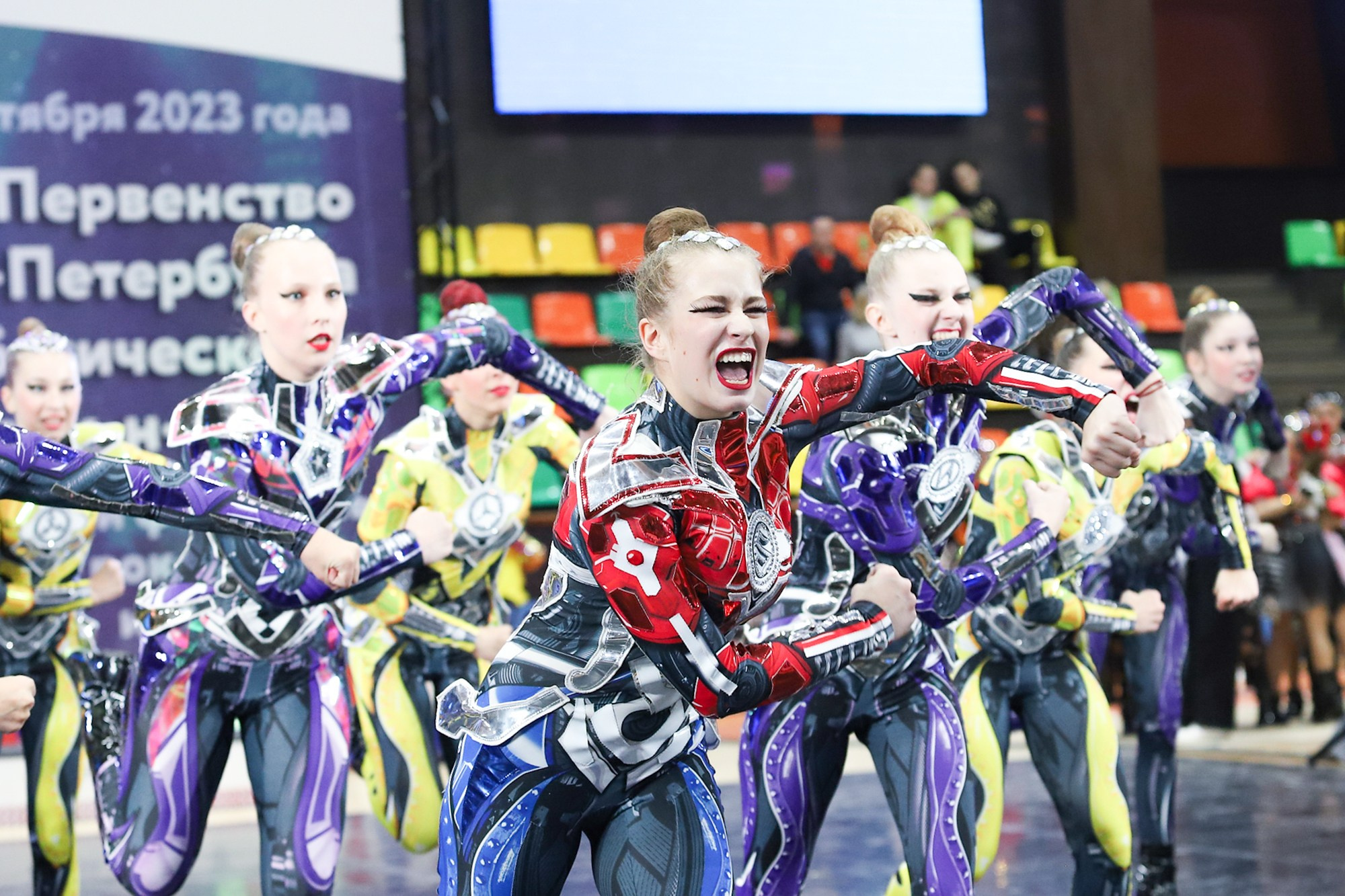 Чемпионат и Первенство Санкт-Петербурга по акробатическому рок-н-роллу. Фотограф Дарья Попова