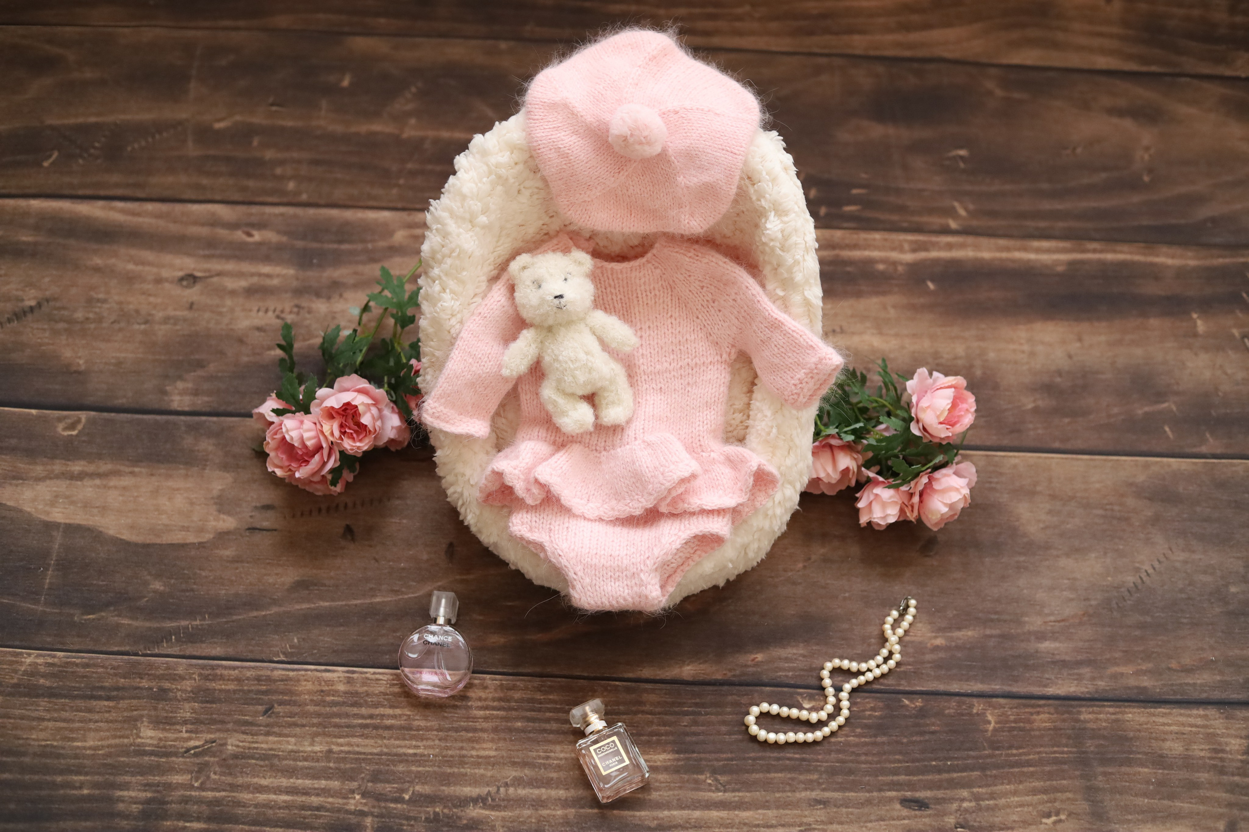 Фотосессия новорожденного в стиле Chanel. Фотограф новорожденных в Москве Елена Михеева