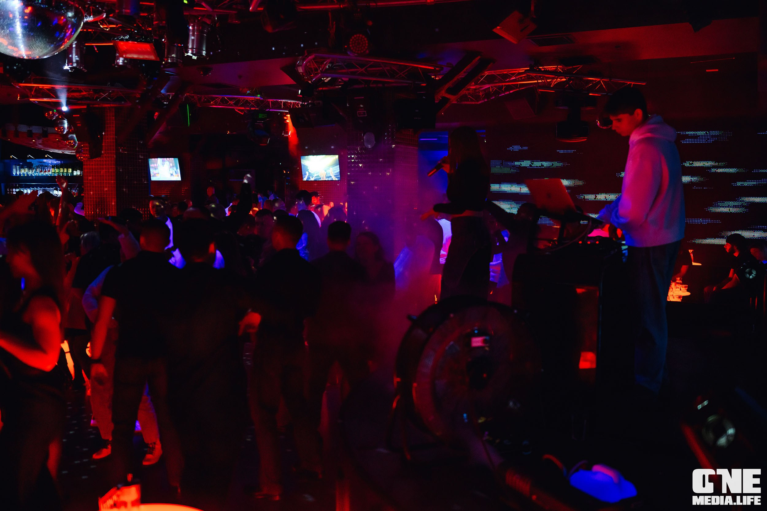 Фоторепортаж из РК Планета. One Media Life: фоторепортажи, фотоотчеты с мероприятий и заведений