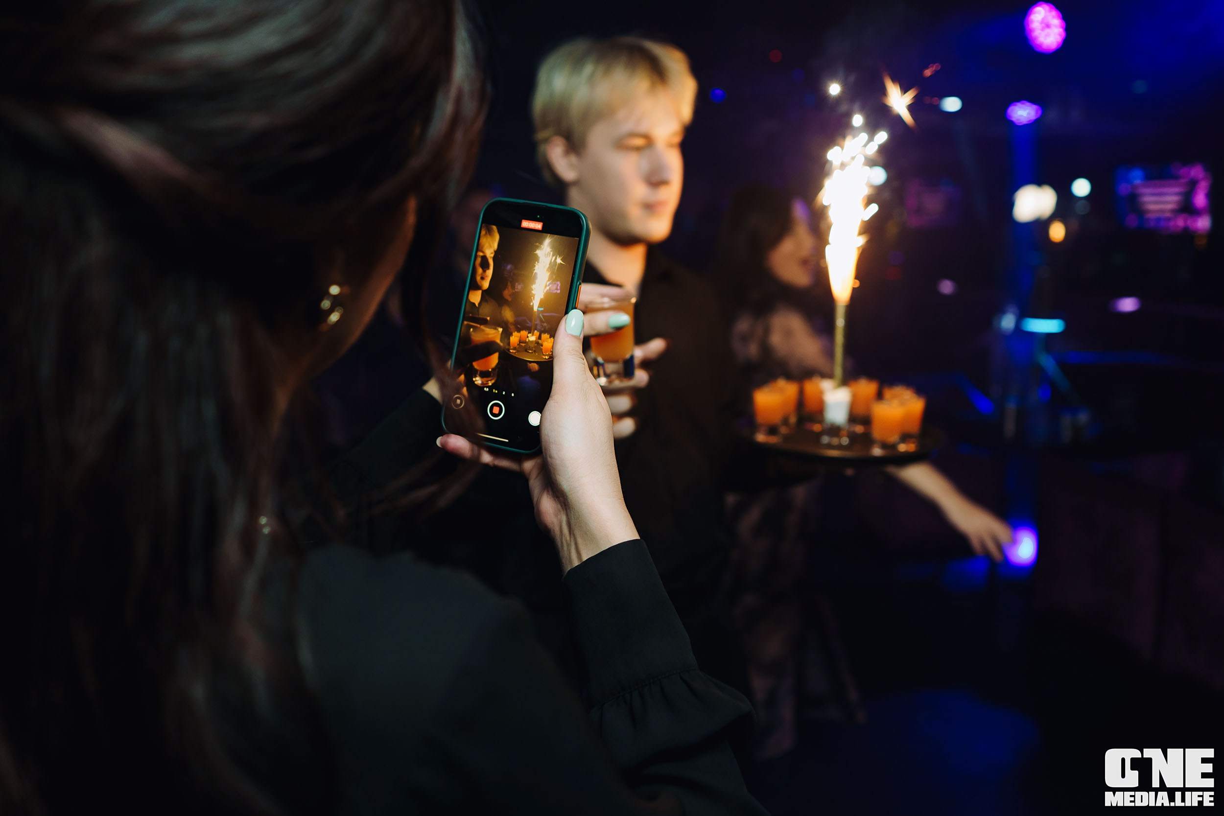 Фоторепортаж из караоке-клуба Эйфория. One Media Life: фоторепортажи, фотоотчеты с мероприятий и заведений