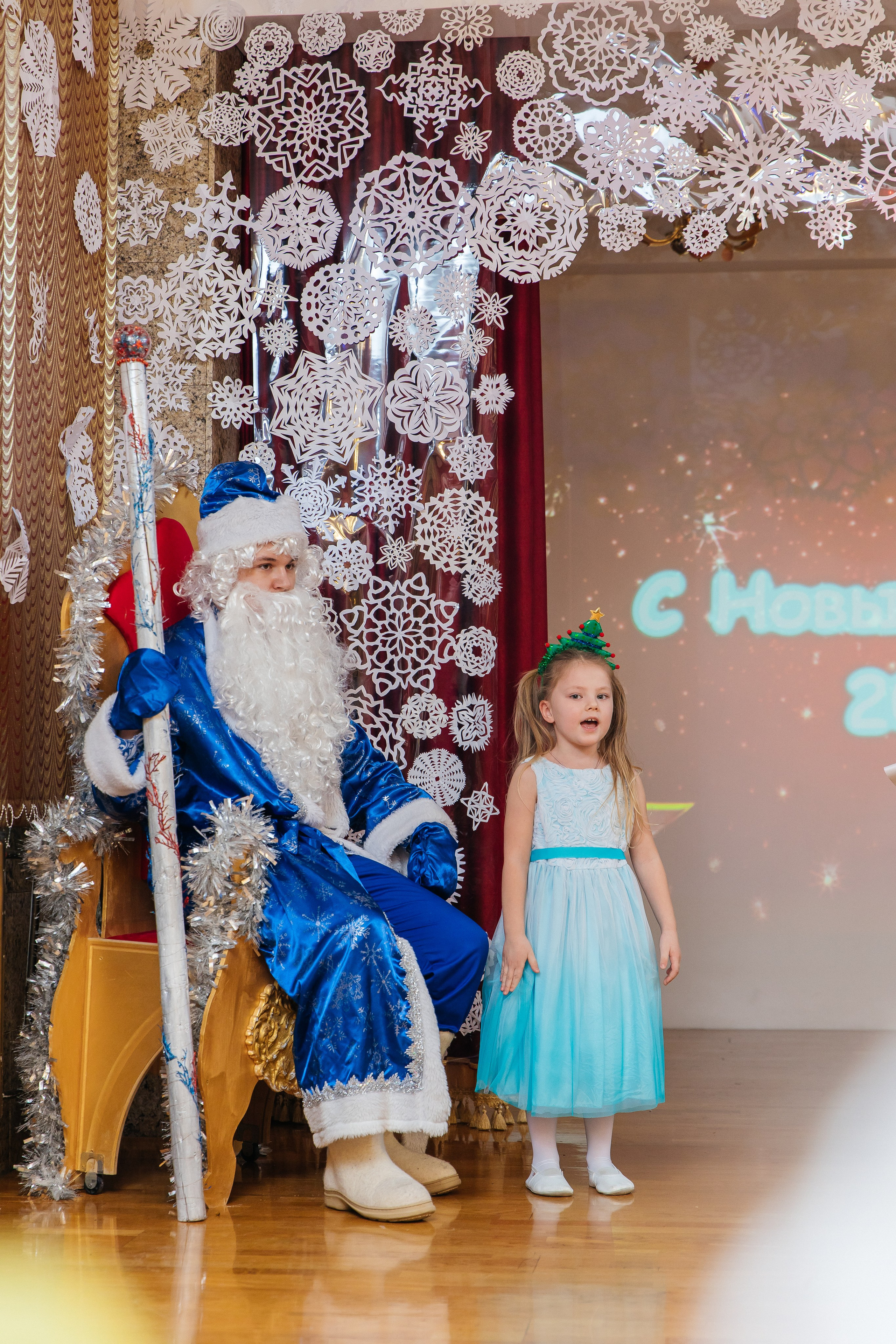 Детский сад № 93 — Утренник (27.12.2024). Свадебный и семейный фотограф Крамар Наталья