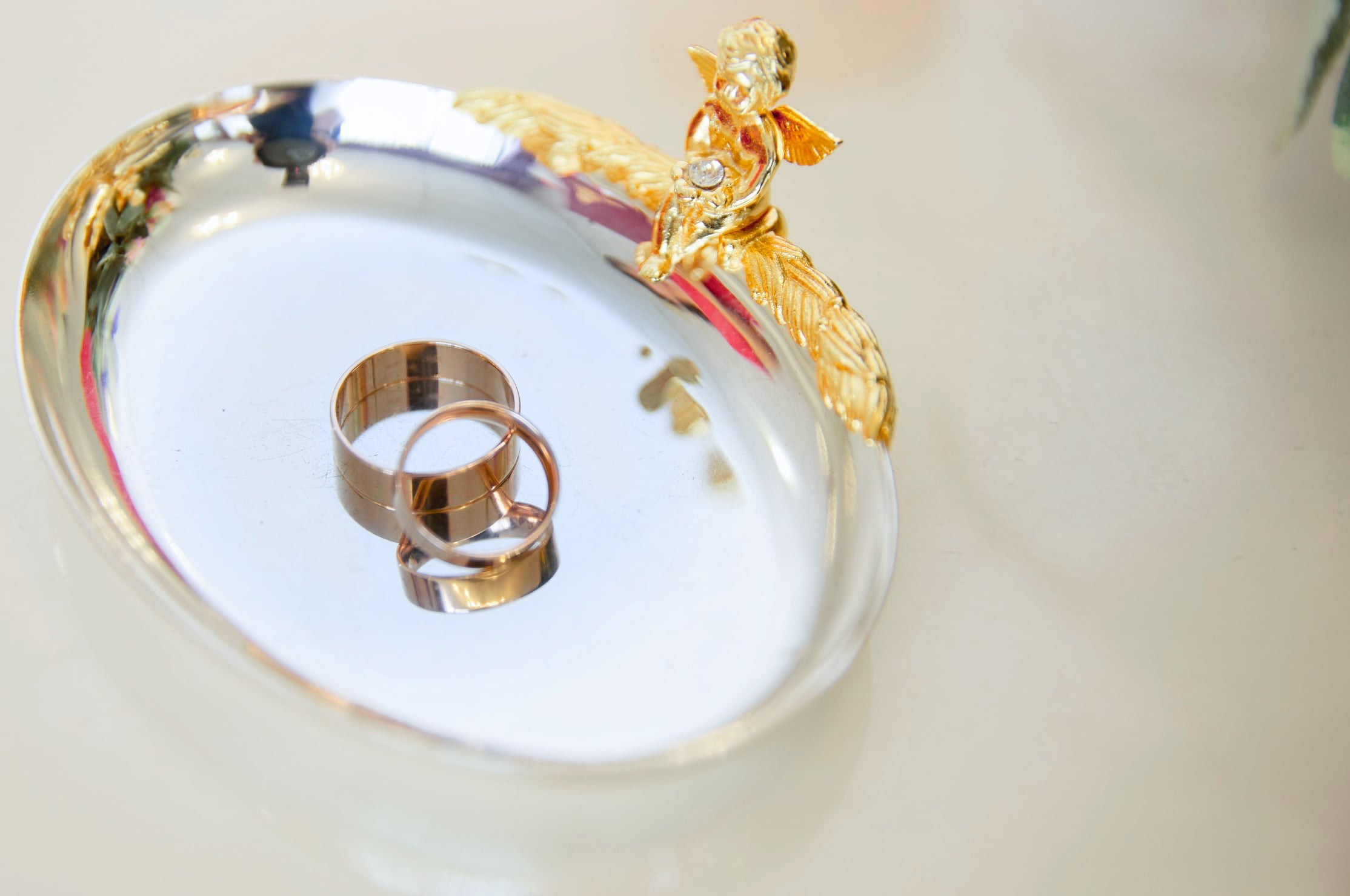 Свадебные кольца в ЗАГСе Одинцово.jpg