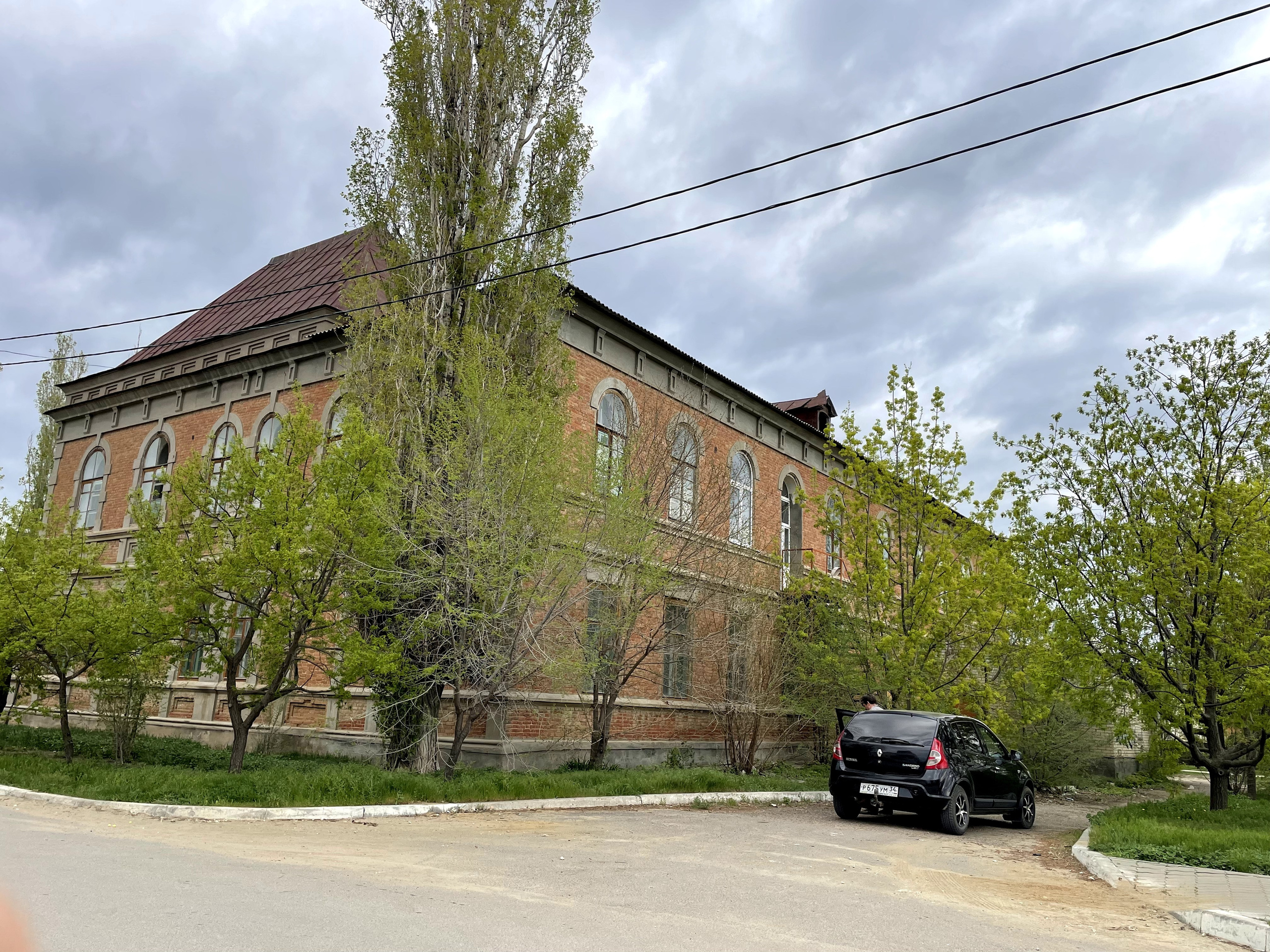 20 060 Здание из красного кирпича. ВИЗУАЛЬНЫЕ И ЗВУКОВЫЕ РЕШЕНИЯ ДЛЯ БИЗНЕСА И СЪЁМОК ТЕЛЕТЕЛА