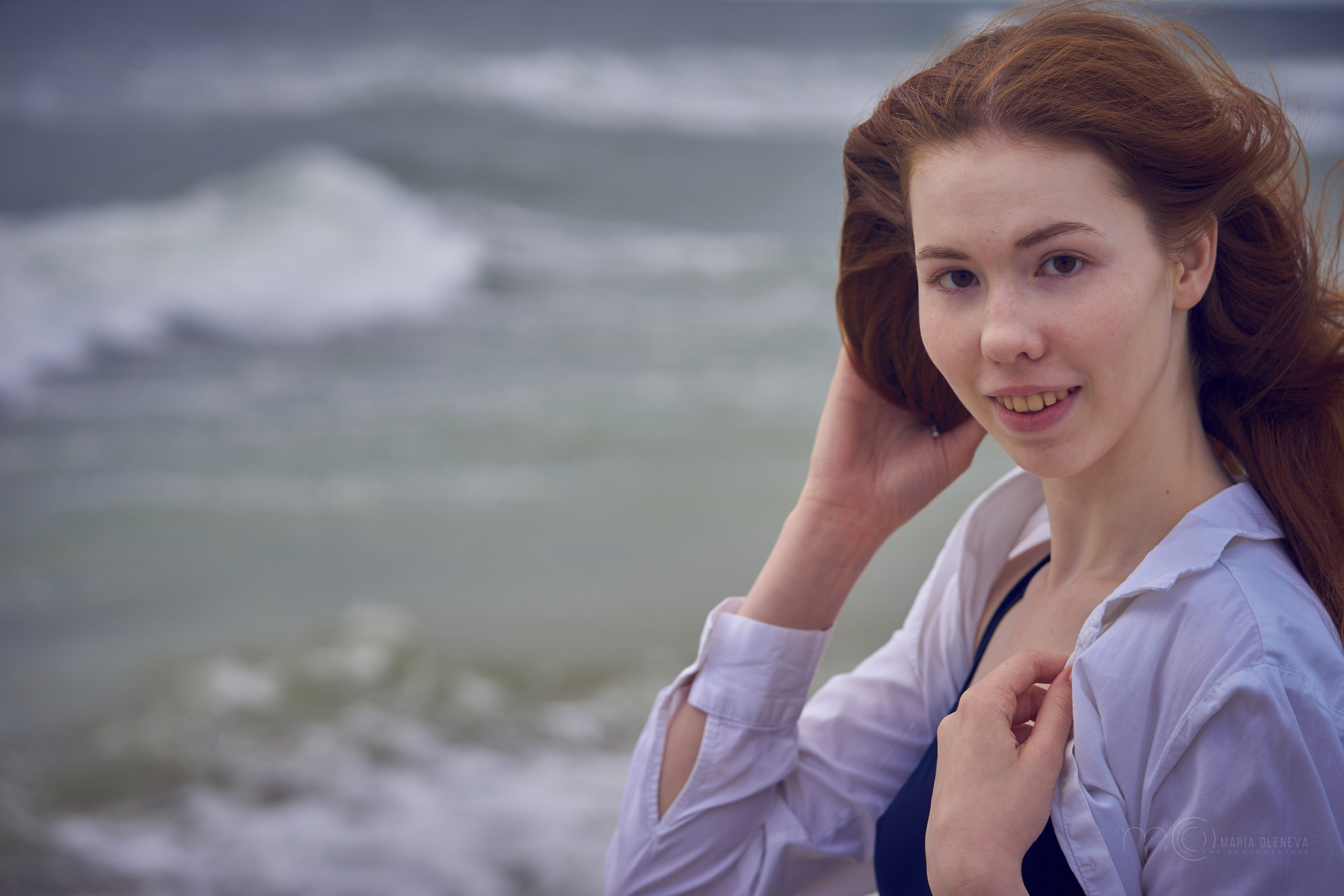 Полина и море. Фотограф Мария Оленева