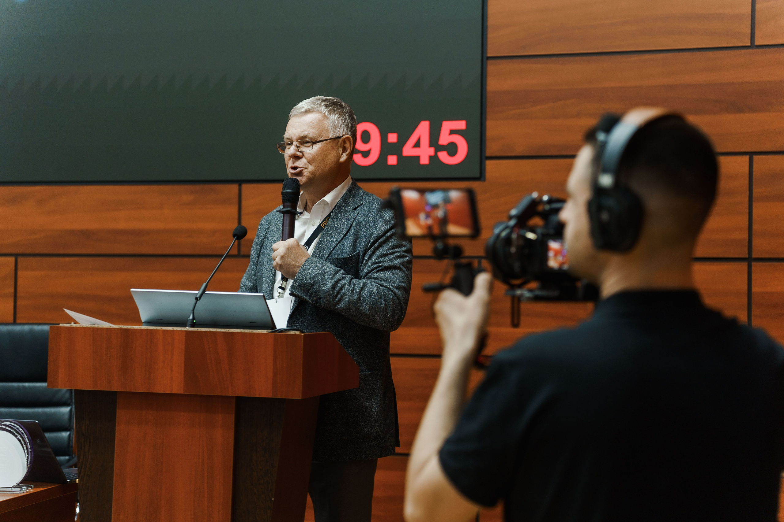 СПИКЕРЫ. PRO-AGELESS