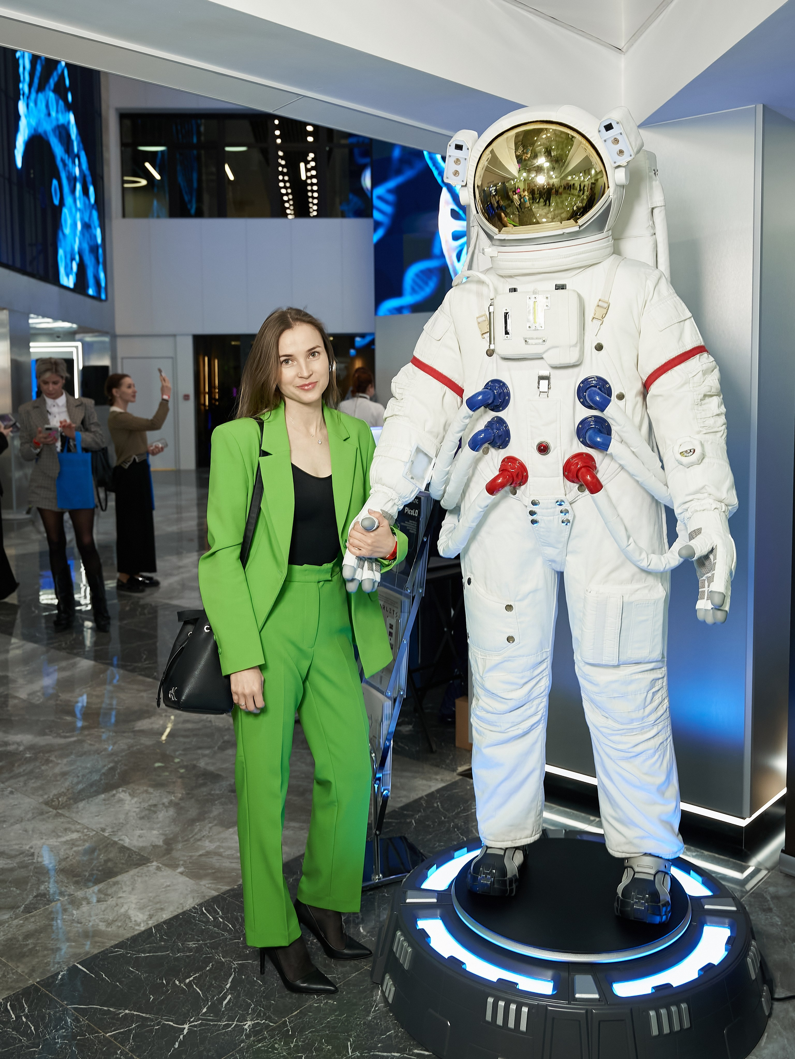 СЛУШАТЕЛИ. PRO-AGELESS