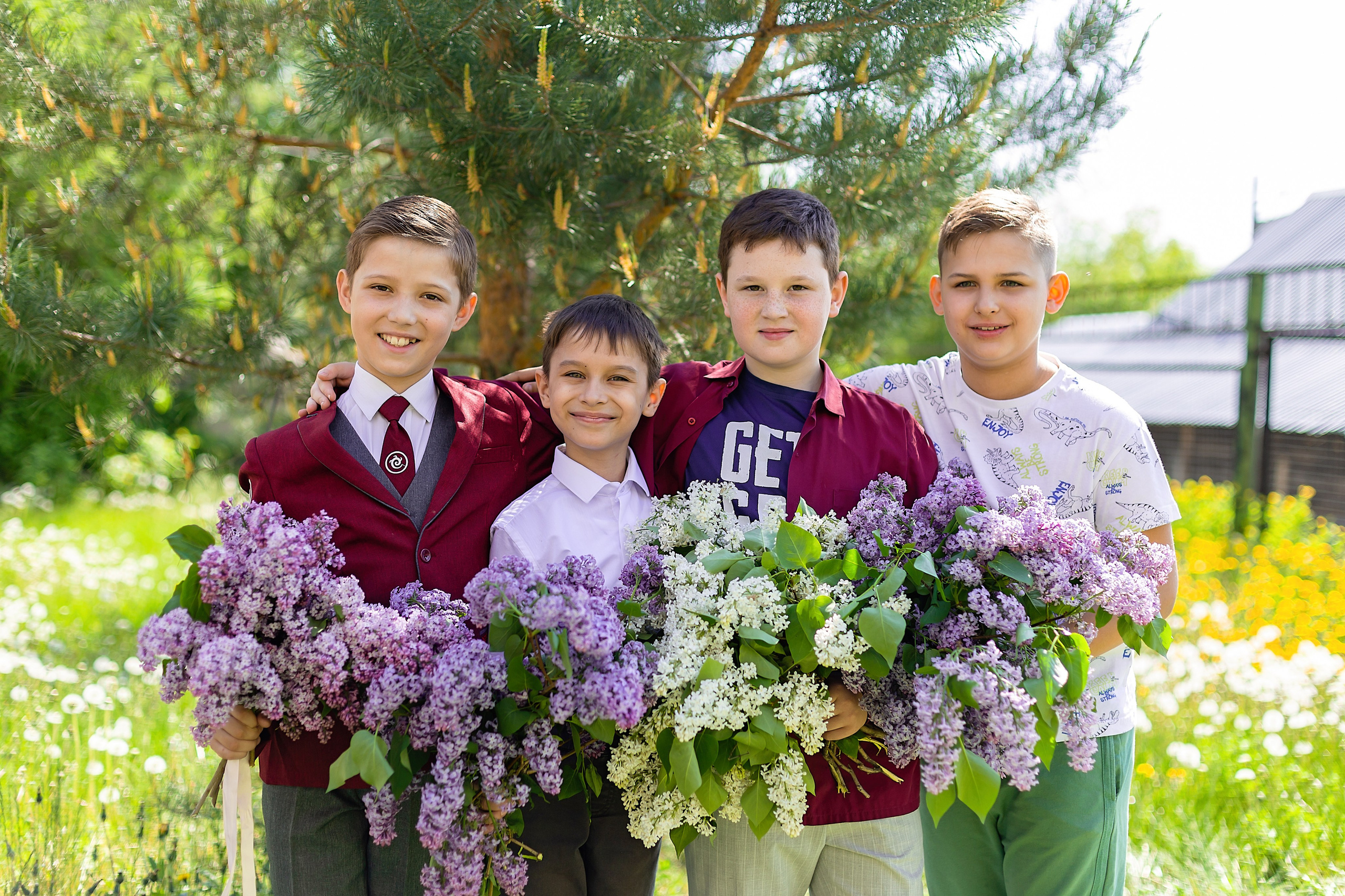 4 класс. Съёмка на улице. Выпускные альбомы «Эврика» в Нижнем Новгороде