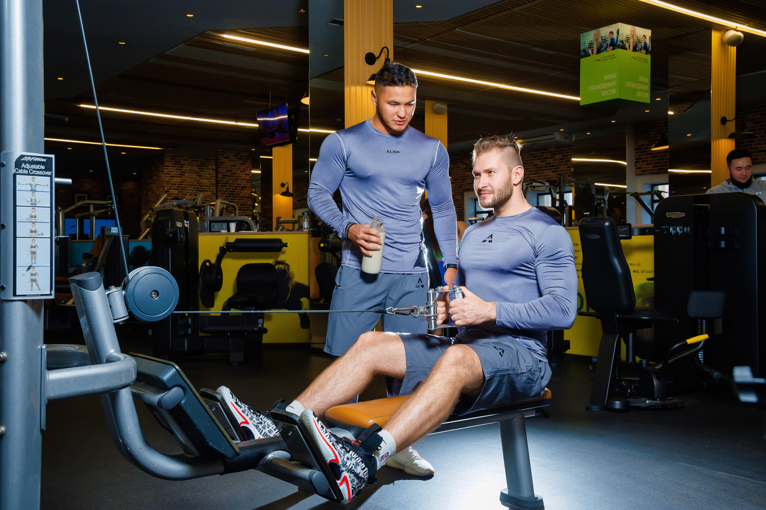 Спорт Зал Fitnespalace. Семейный и Свадебный фотограф в Астане Александр Астапов