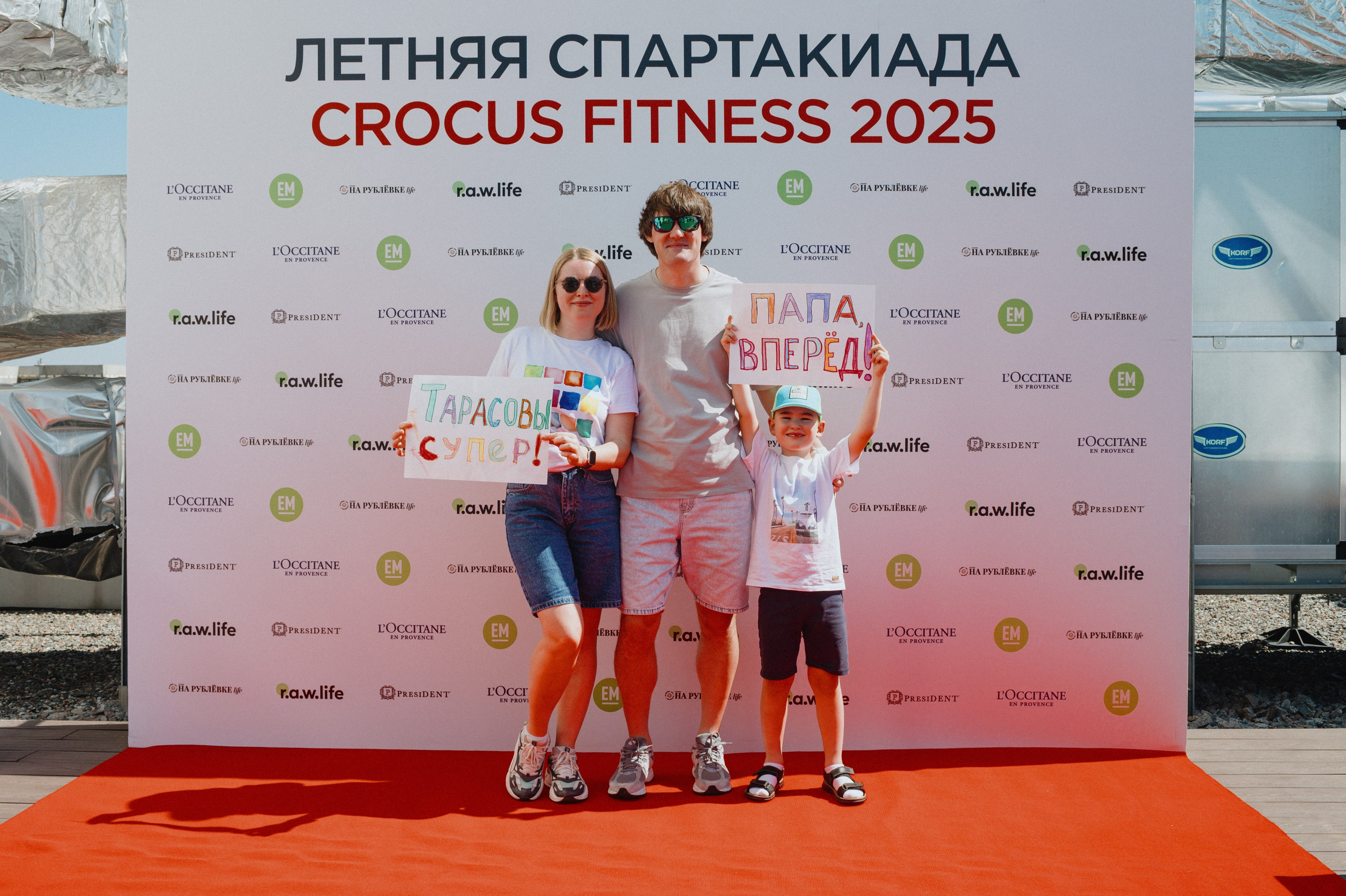 Березки by CROCUS. Бэкстейдж и репортажный фотограф в Москве Артем Онацко