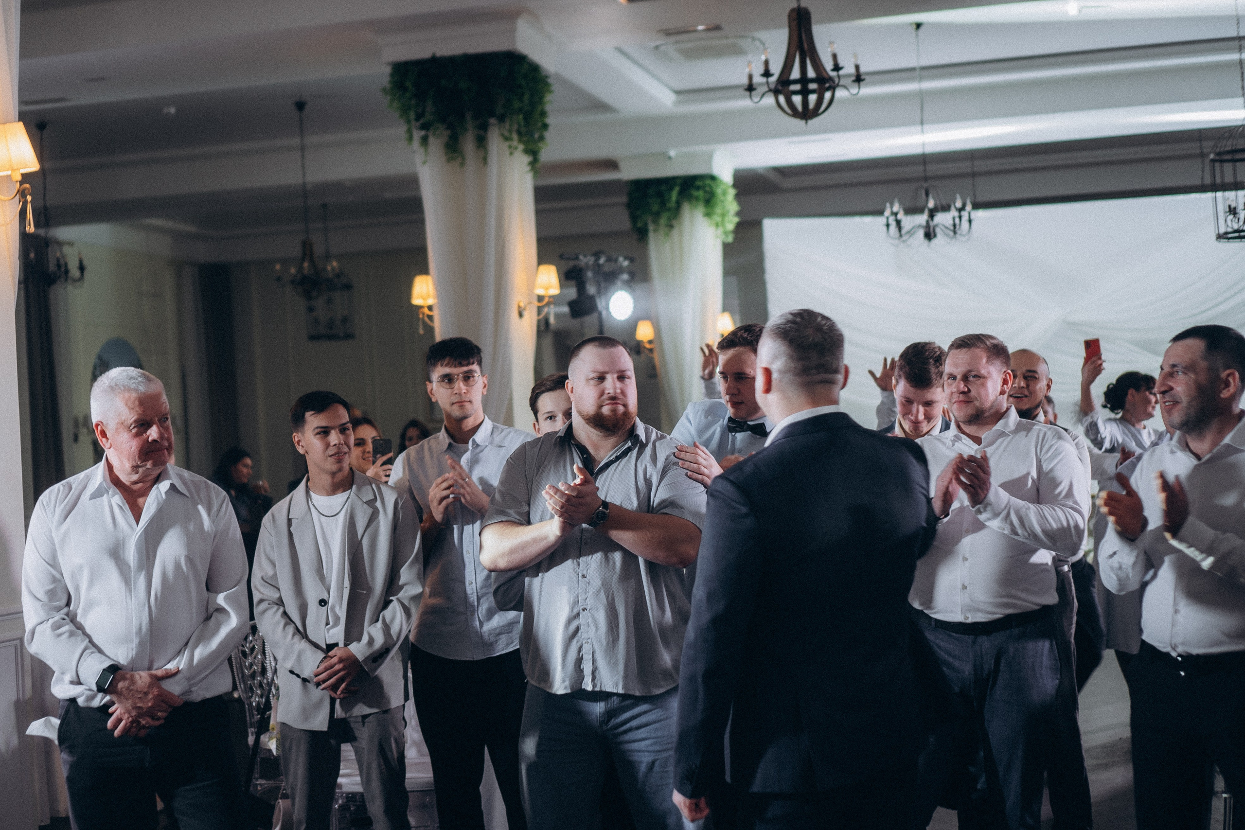 СЬЕМКА СВАДЕБНОГО БАНКЕТА (СНЯТО В СИБИРЕ В НИЖНЕВАРТОВСКЕ). Профессиональный фотограф, Санкт-Петербург — Виктория Богомолова