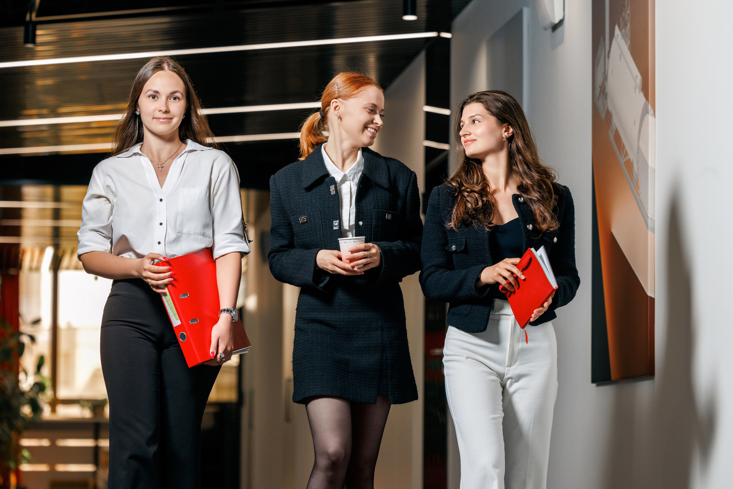 Съёмка сотрудников в офисе. Фотограф Виталий Хайлов, Екатеринбург