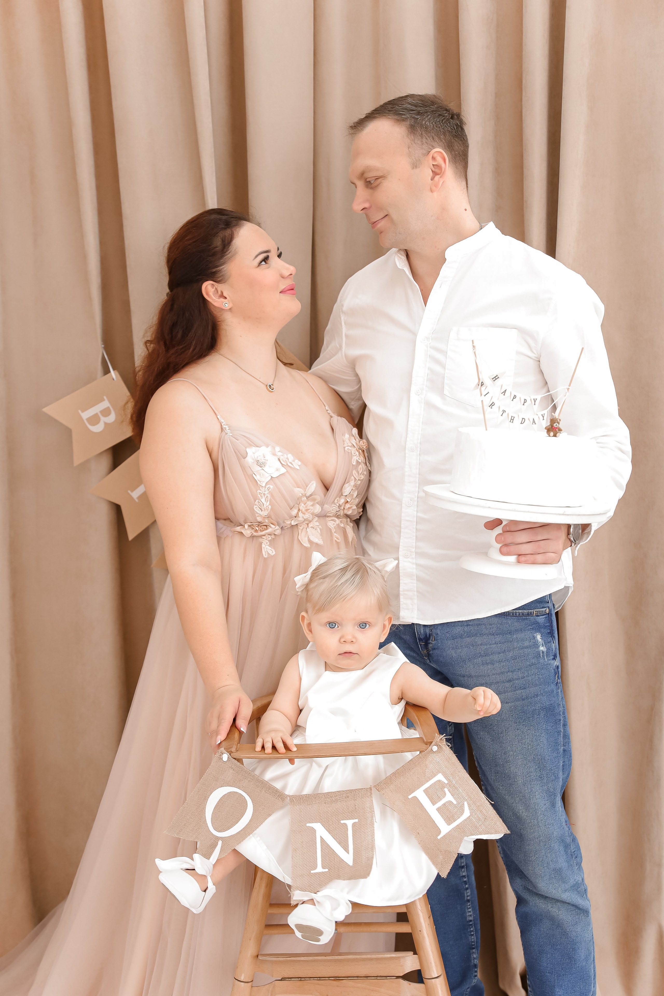 1й ГОДИК. Детский и Семейный фотограф в Санкт-Петербурге. Детская Фотостудия «FAMILY STORY»