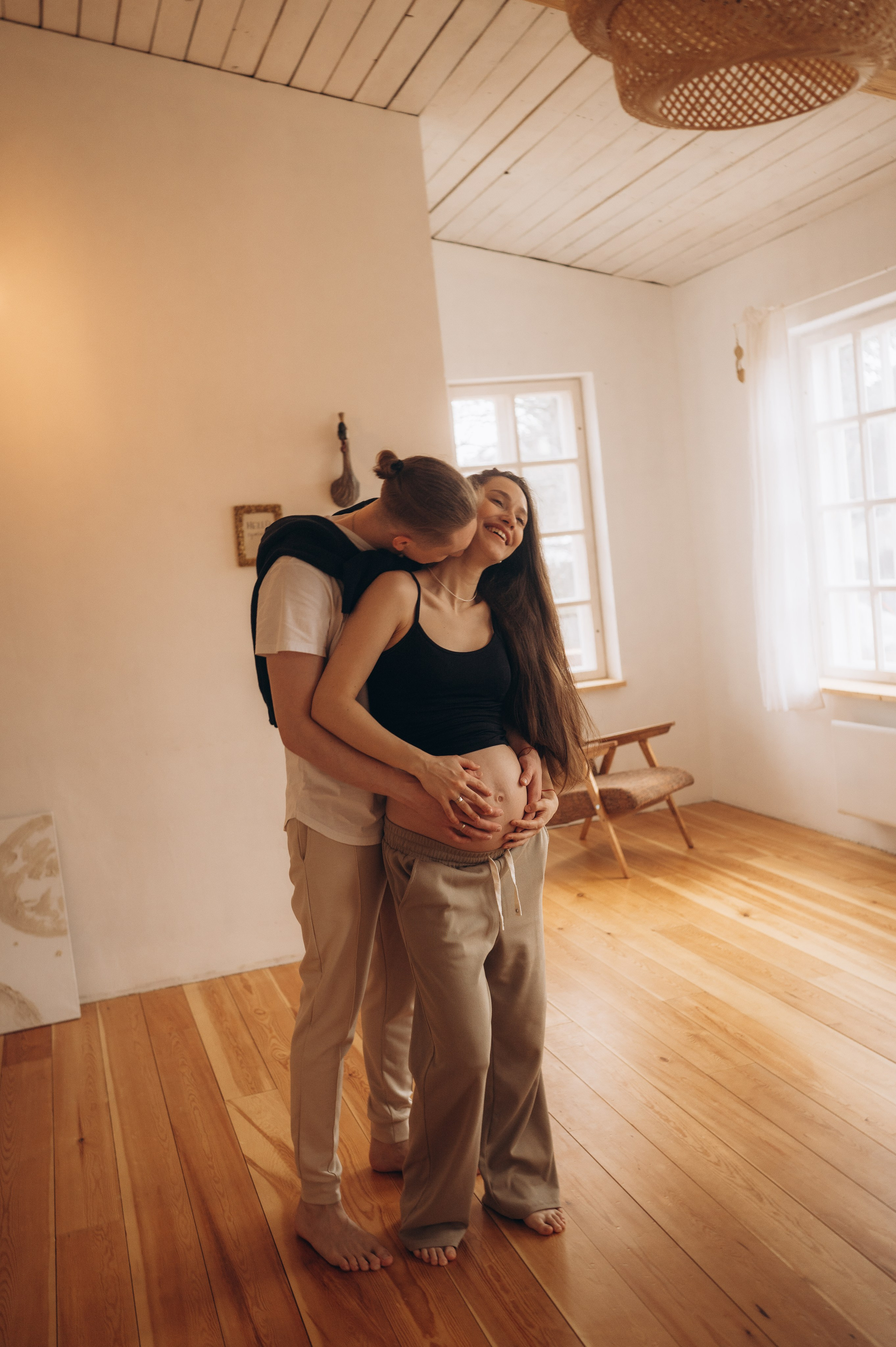 Беременность (студия Дача). Семейный фотограф Тюмень