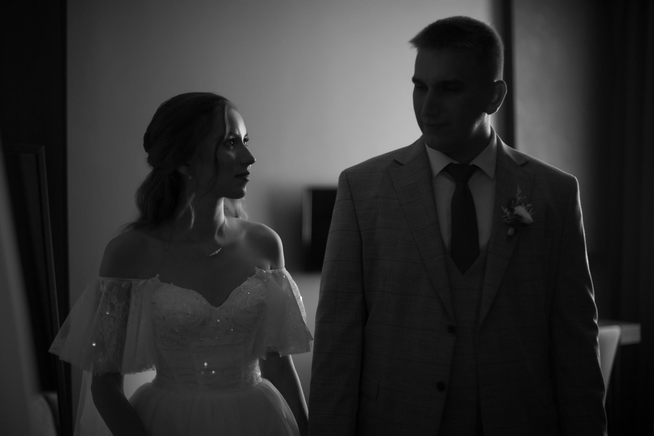 Свадебный альбом 12.08.23 – лучшие кадры с торжества. Свадебный фотограф в Миассе Татьяна Ружникова