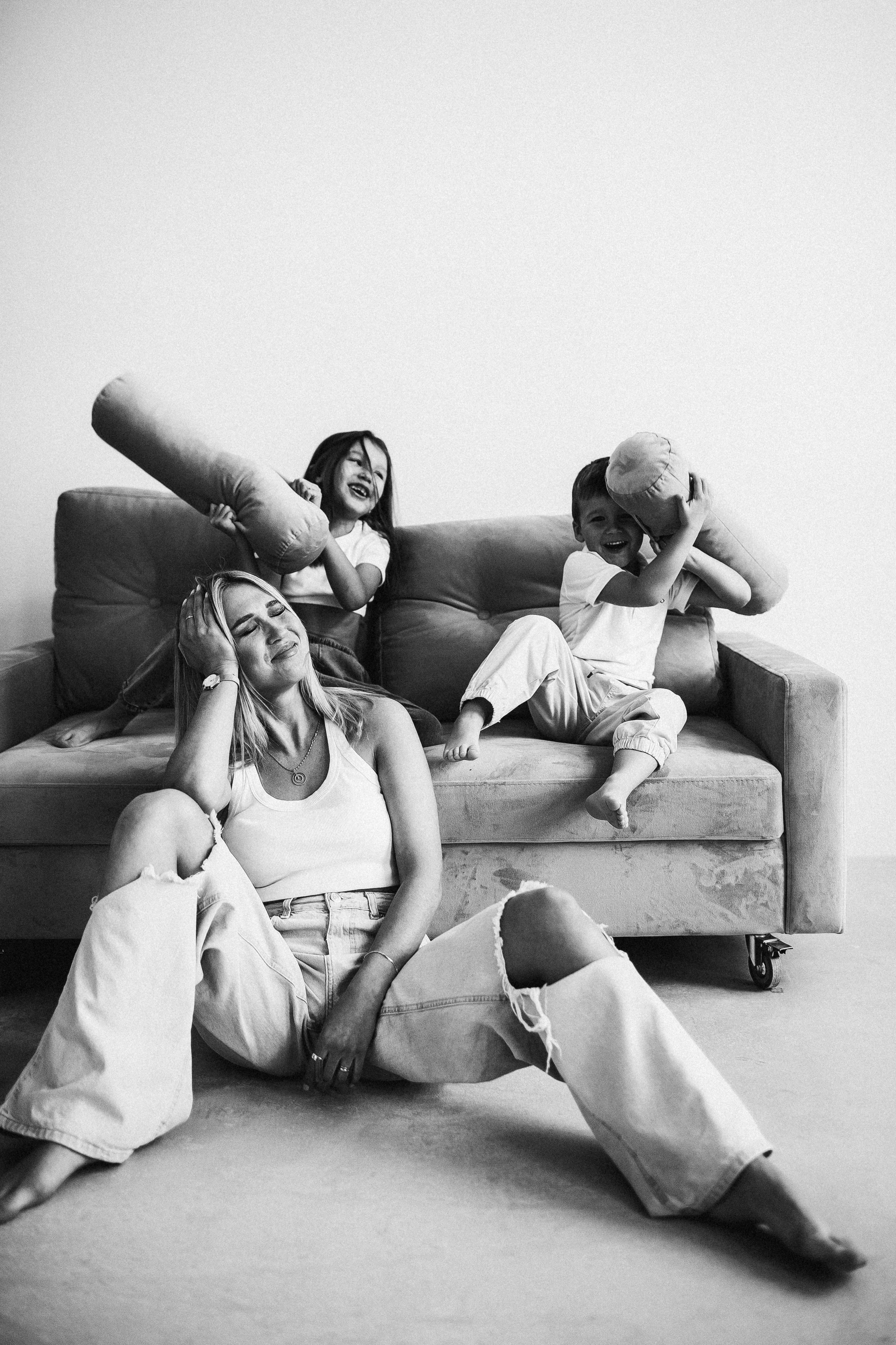 Женя с детками. Семейная съемка — это красивый способ признаться своей семье в любви